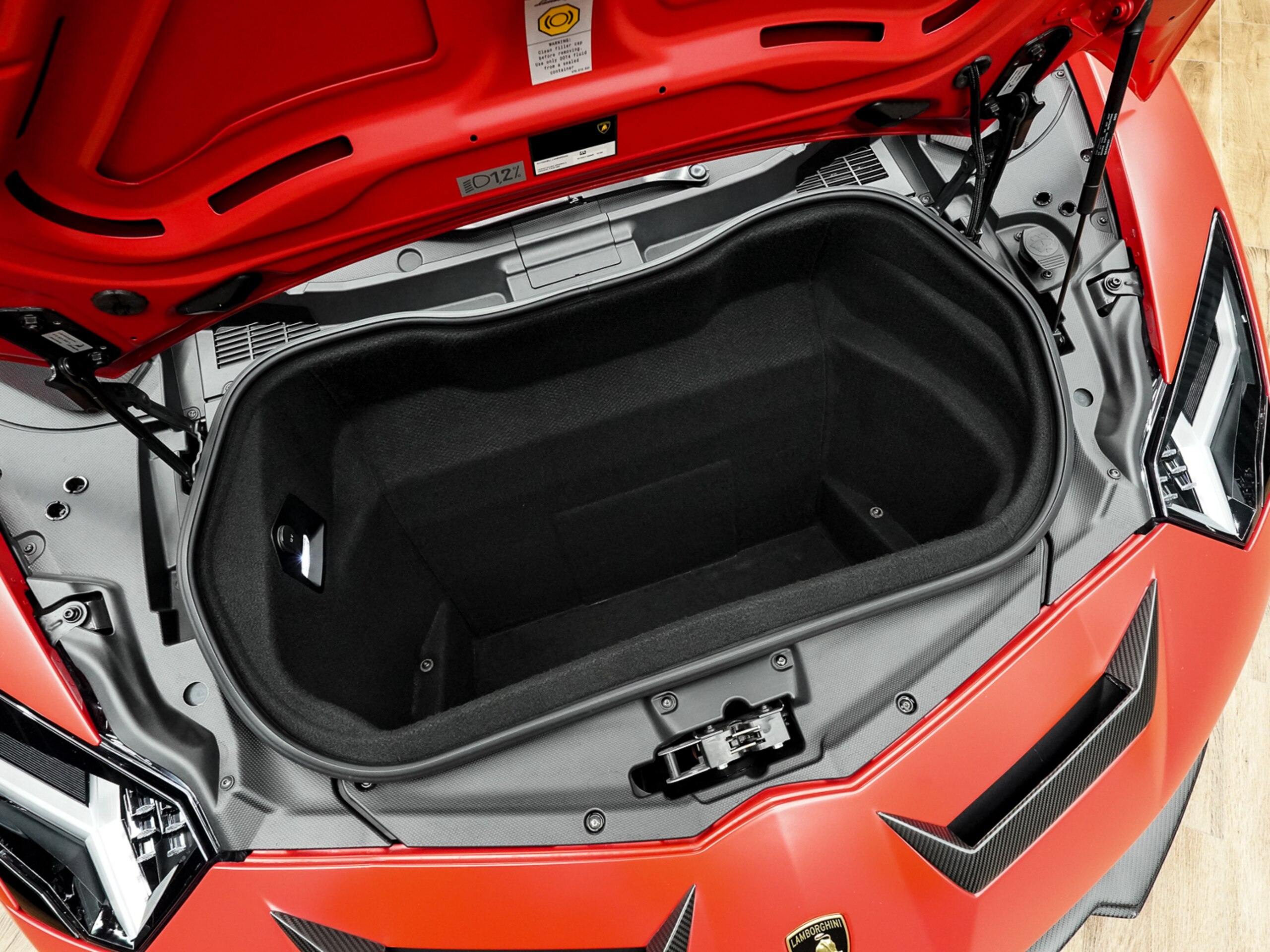 2021 Lamborghini Aventador SVJ — Photo 22 / 74