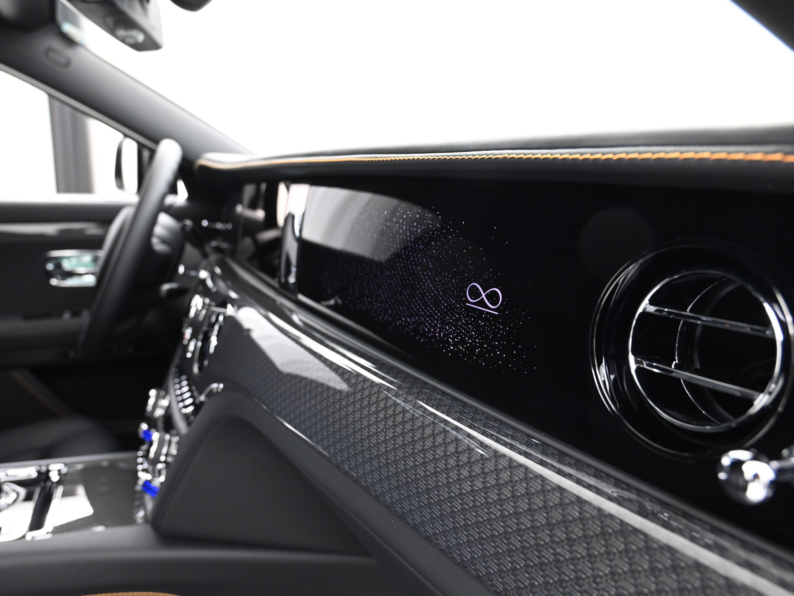 2025 Rolls-Royce Black Badge Ghost Series II — Photo 18 / 25