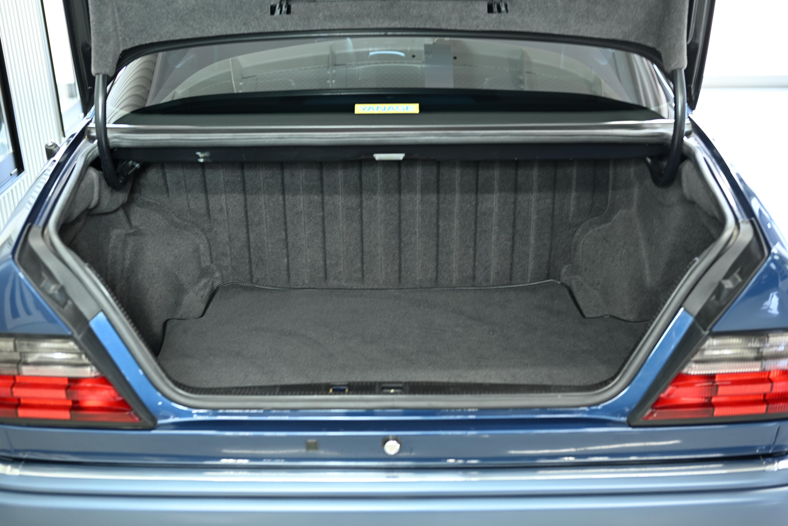 1994 Mercedes Benz E500 — Photo 70 / 74