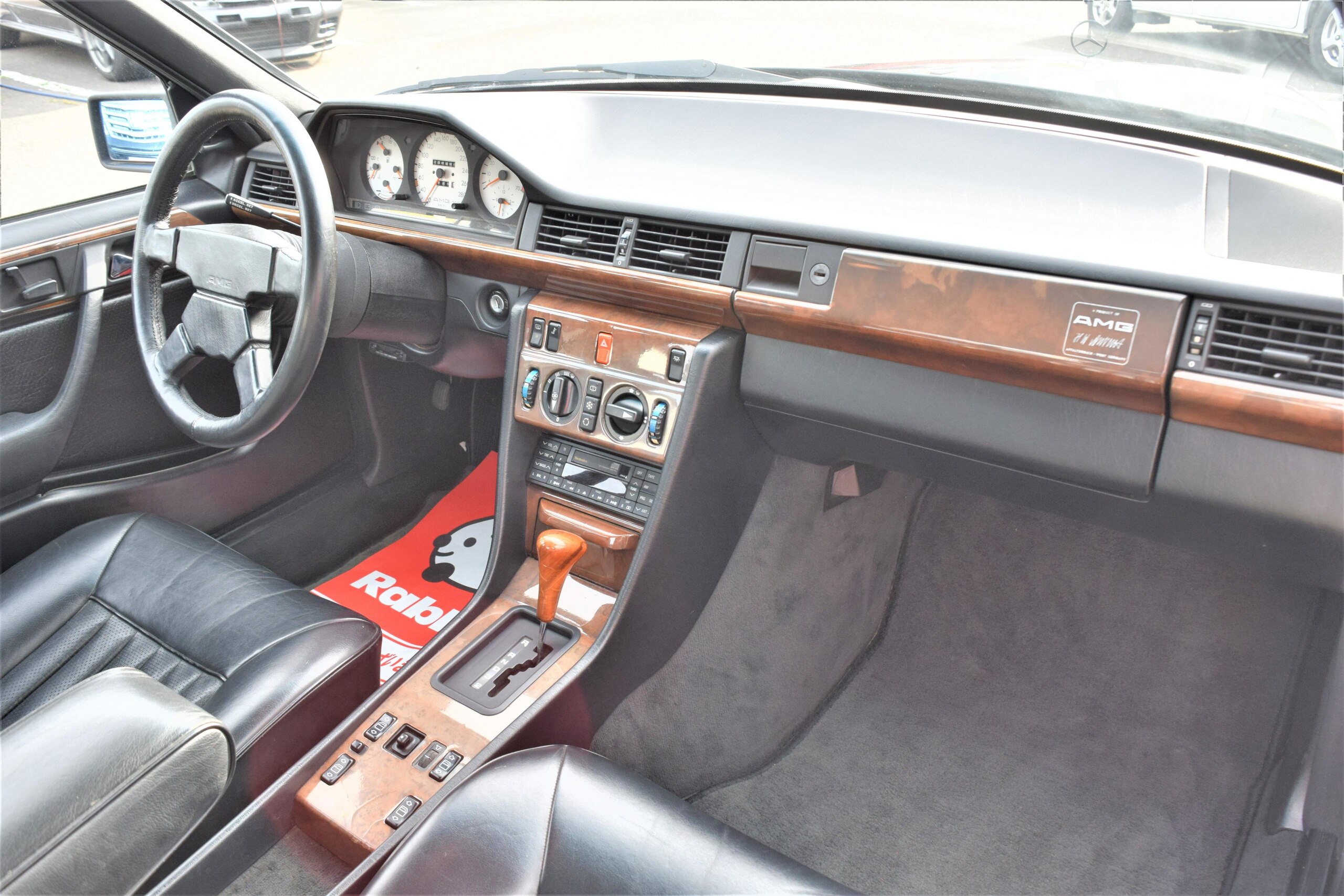 1988 Mercedes Benz 300E 3.2 AMG — Photo 13 / 20