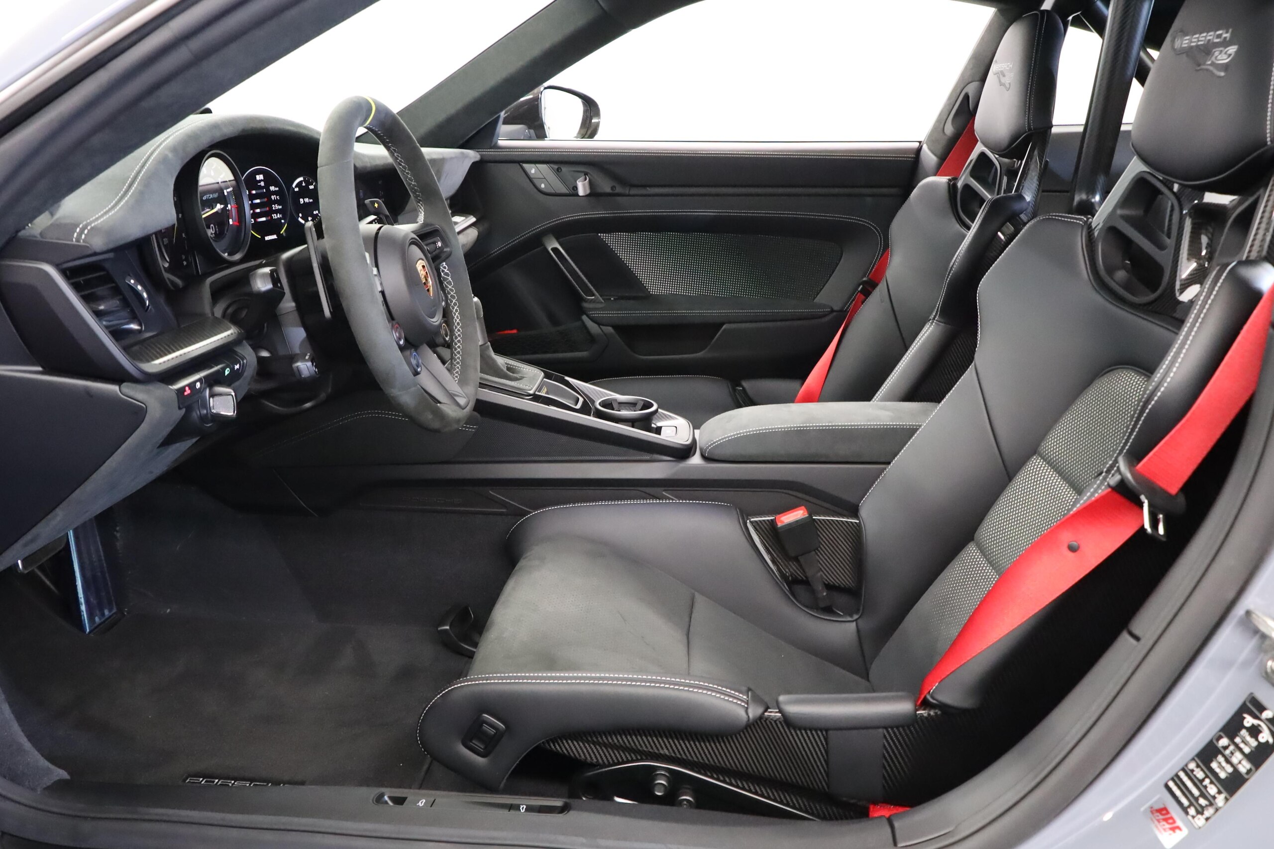 2024 Porsche 911 GT3 RS — Photo 7 / 20