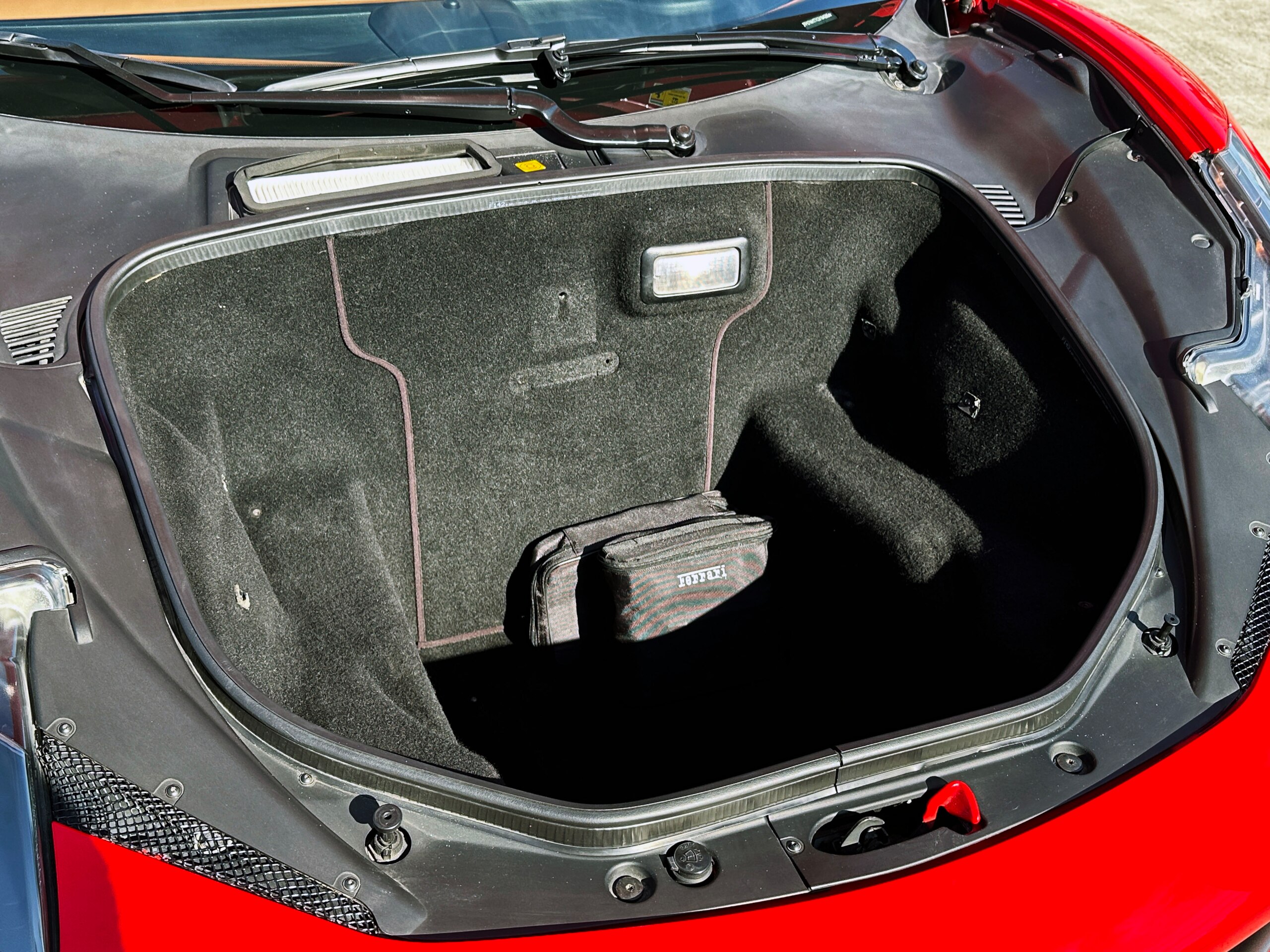 2012 Ferrari 458 Italia F1 DCT — Photo 17 / 17