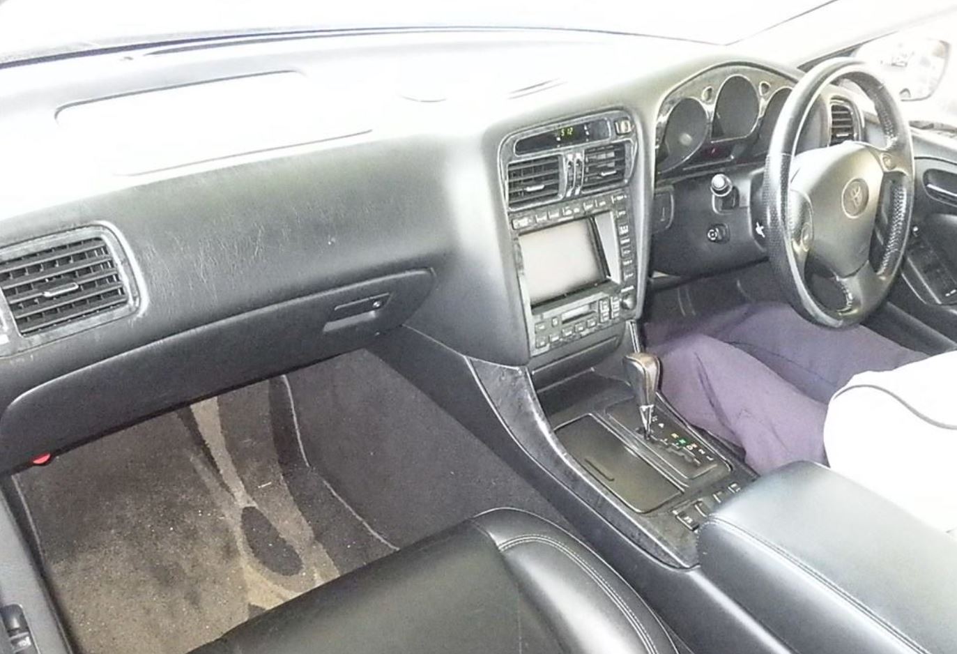1999 Toyota Aristo V300 — Photo 6 / 8