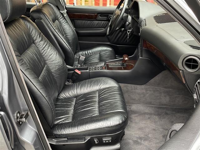 1995 BMW 540i — Photo 14 / 20