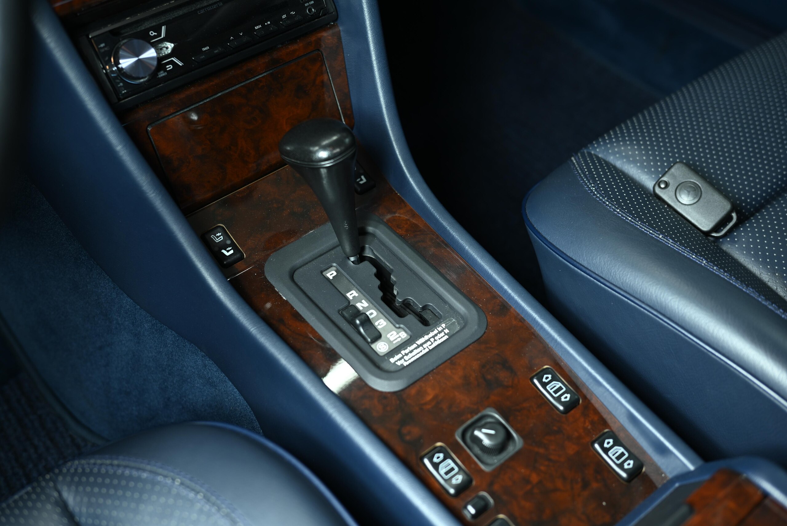 1994 Mercedes Benz E500 — Photo 51 / 74