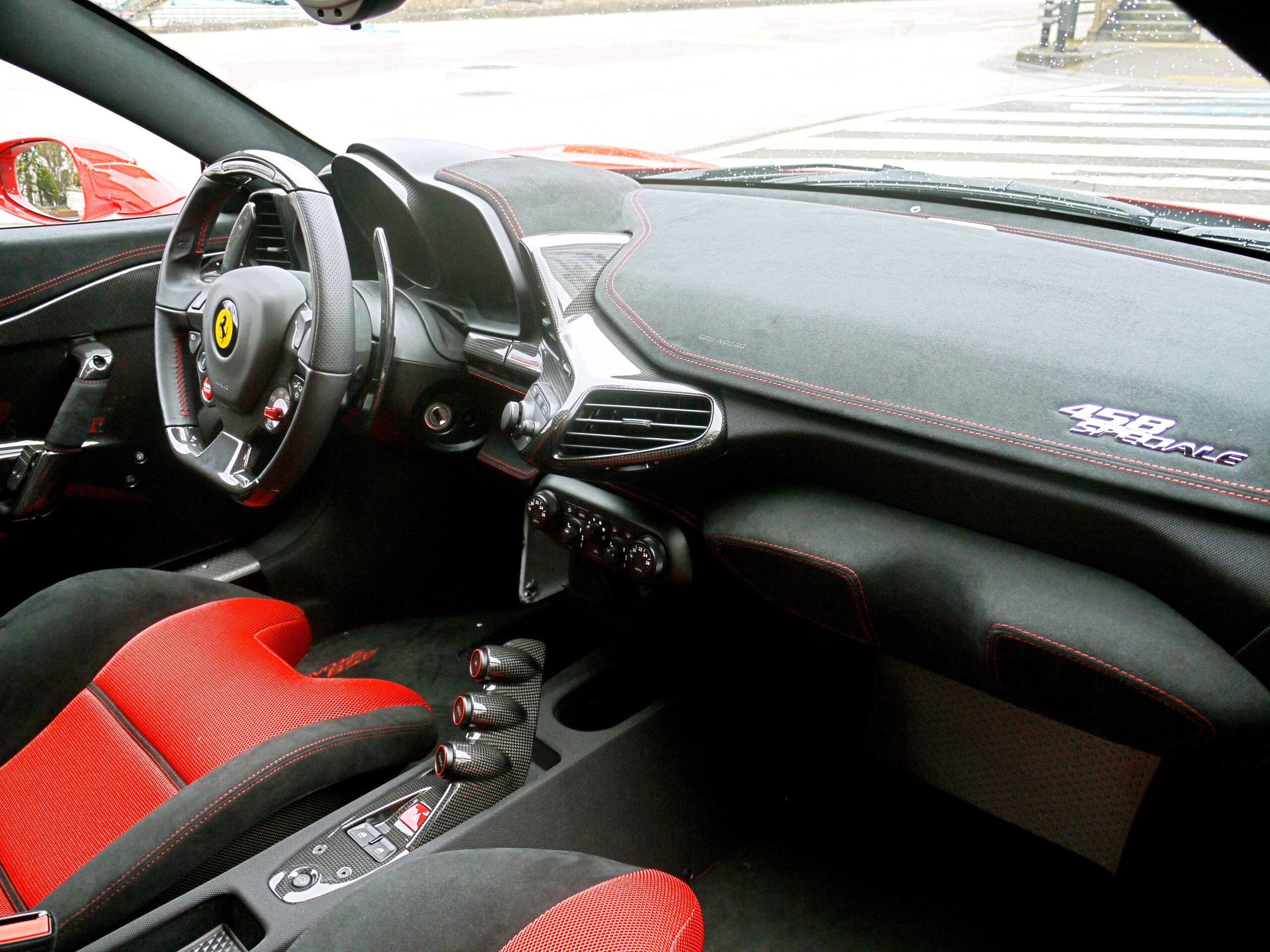 2014 Ferrari 458 Speciale — Photo 7 / 11