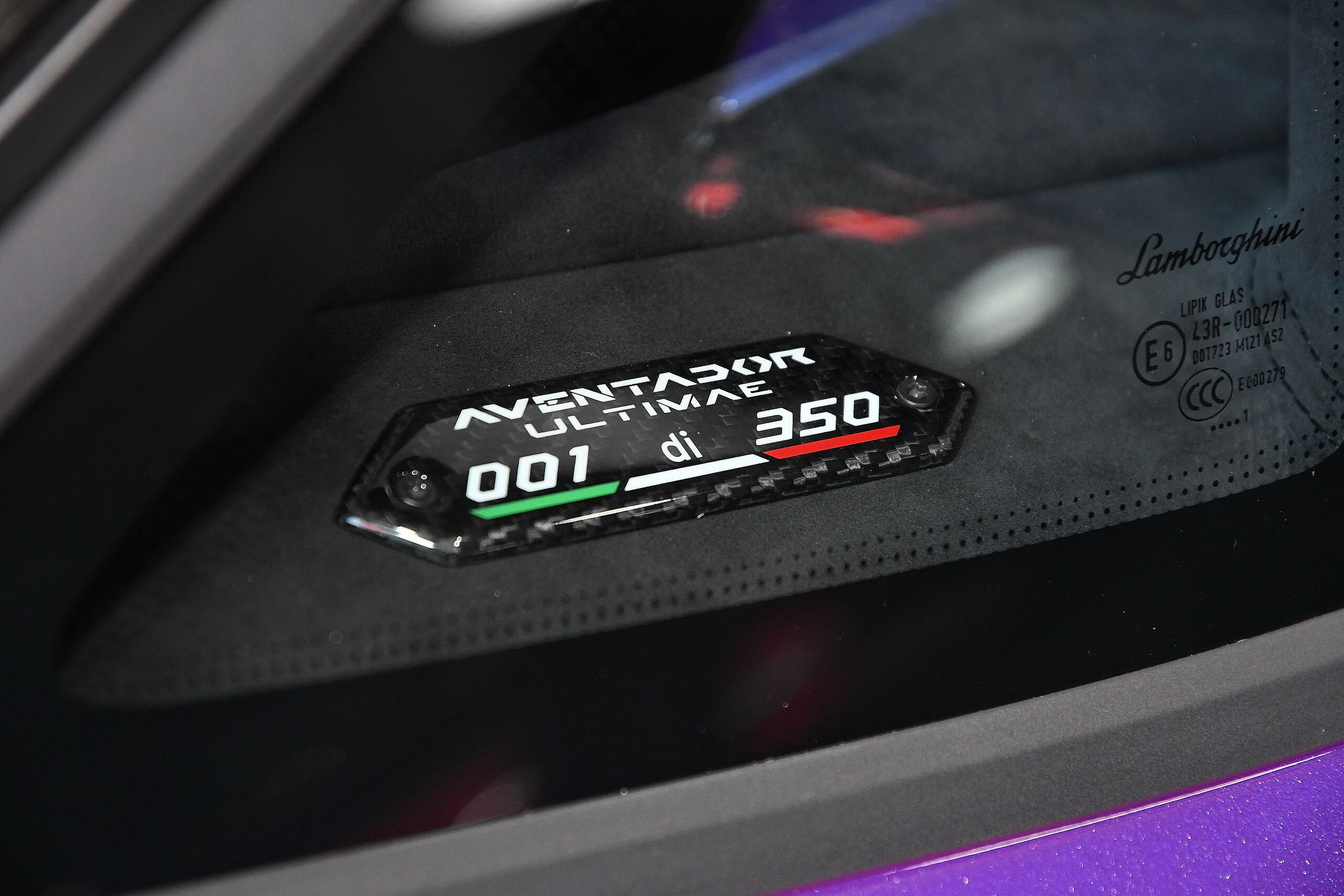2022 Lamborghini Aventador Roadster LP780-4 Ultimae — Photo 36 / 55