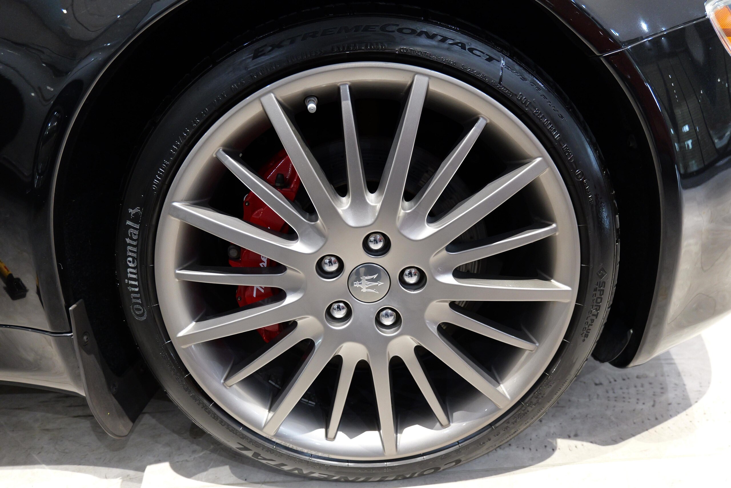 2013 Maserati Quattroporte Sport GT S — Photo 28 / 31
