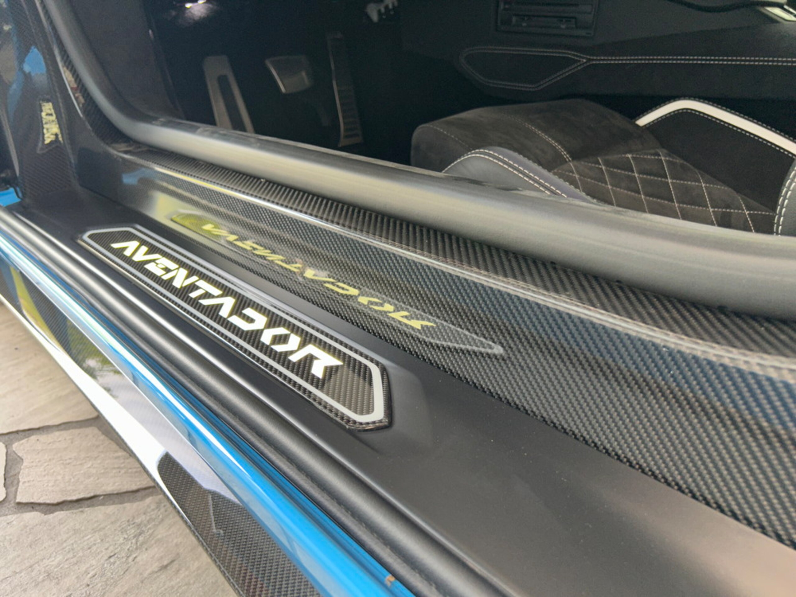2018 Lamborghini Aventador S — Photo 13 / 18