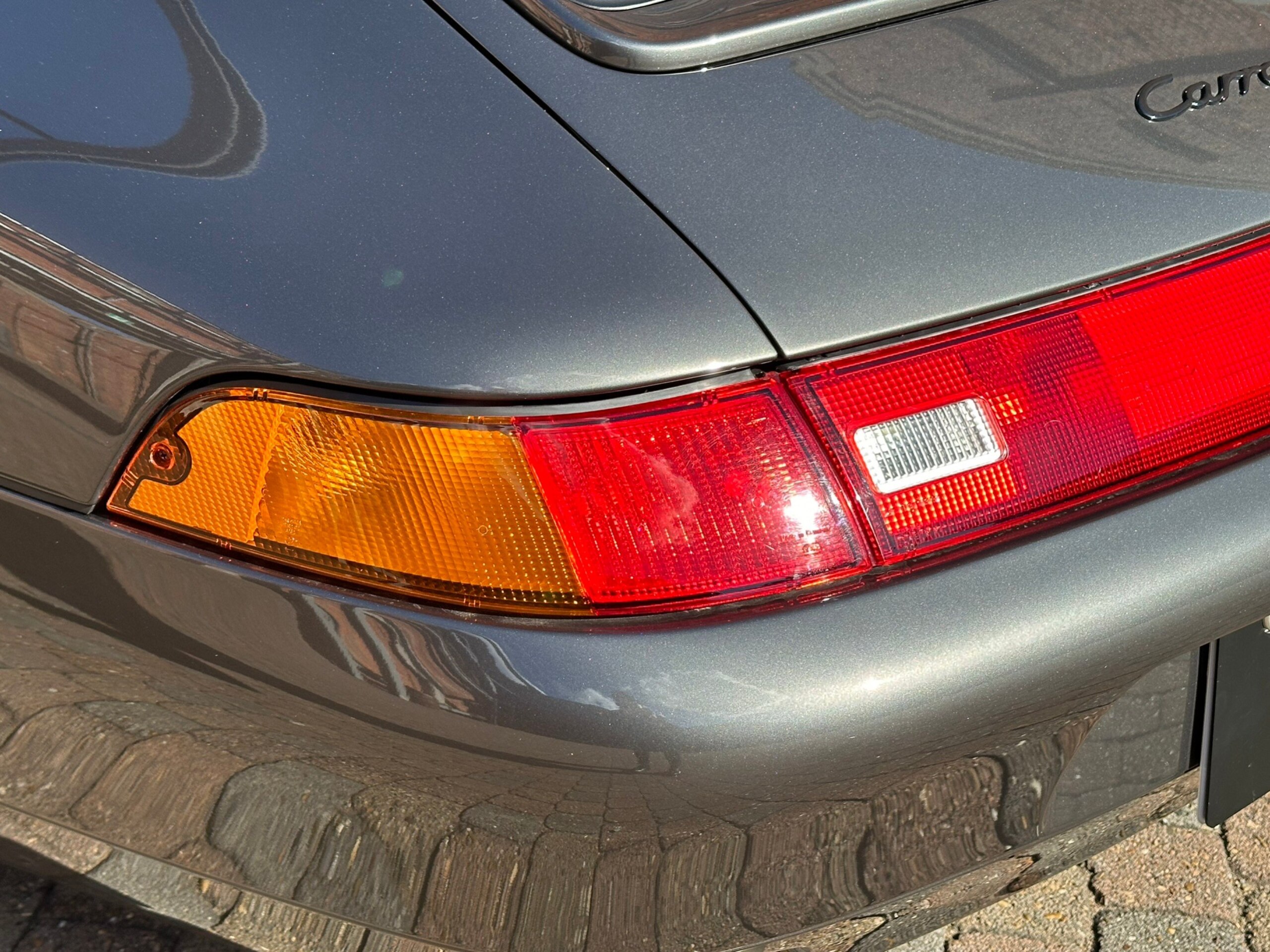 1994 Porsche 911 Carrera — Photo 7 / 25