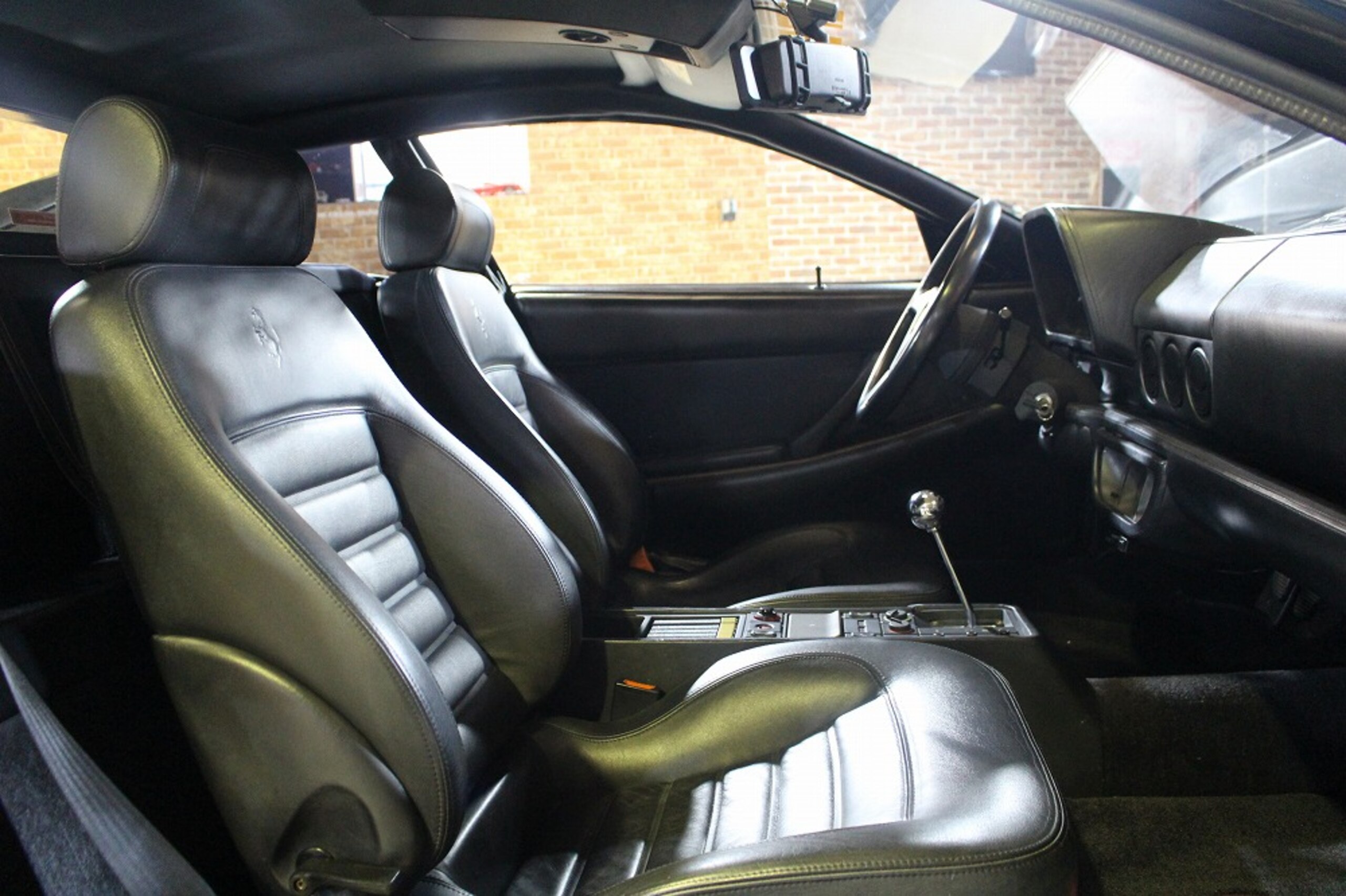 1992 Ferrari 512TR — Photo 19 / 30