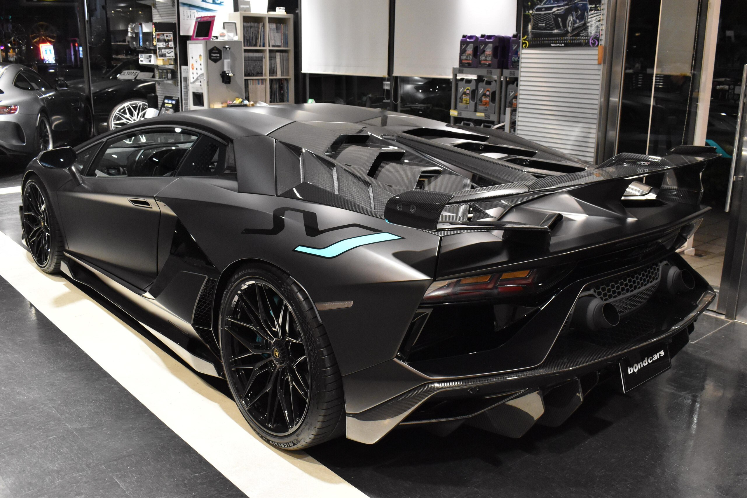 2019 Lamborghini Aventador SVJ — Photo 7 / 32