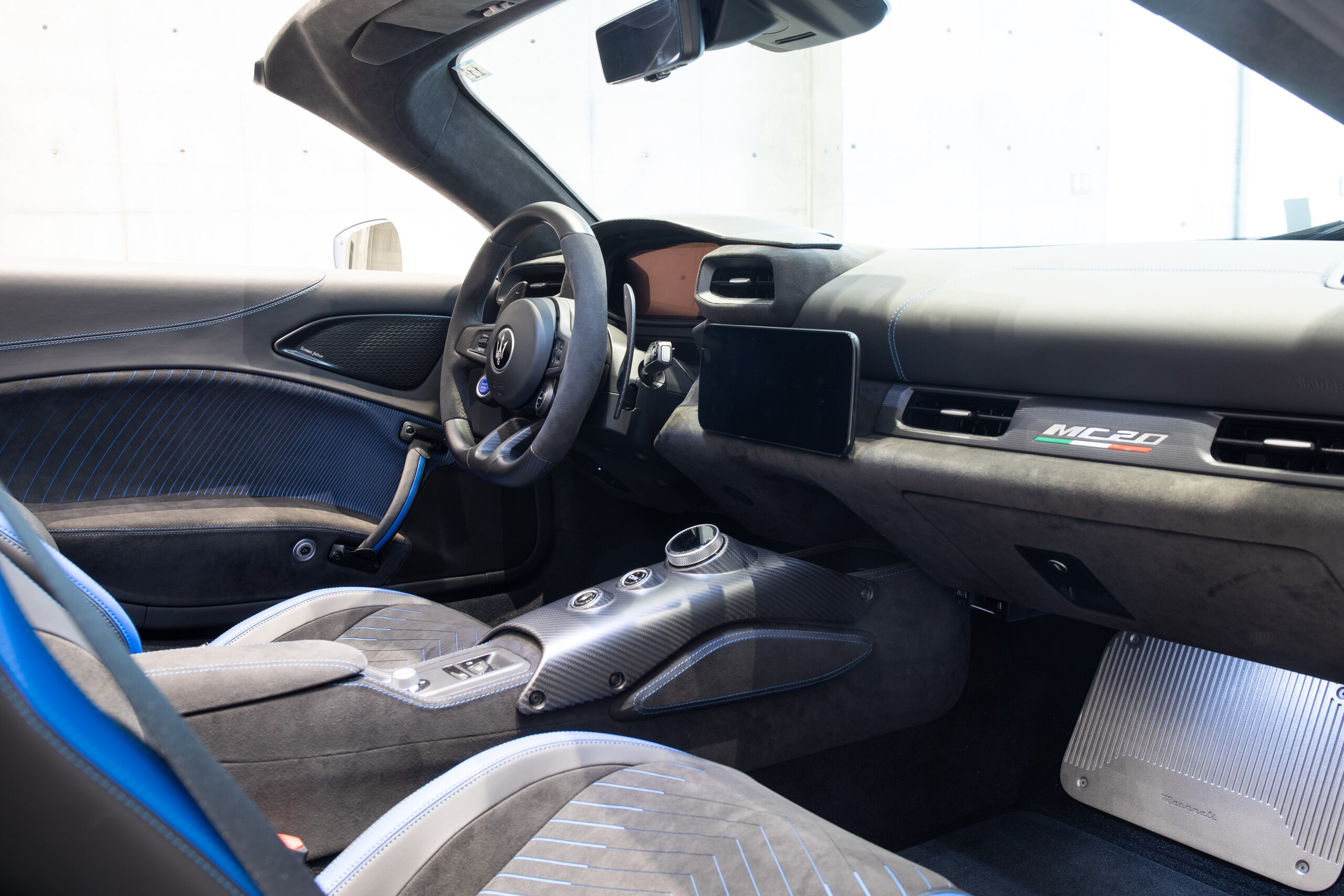 2023 Maserati MC20 Cielo — Photo 13 / 20