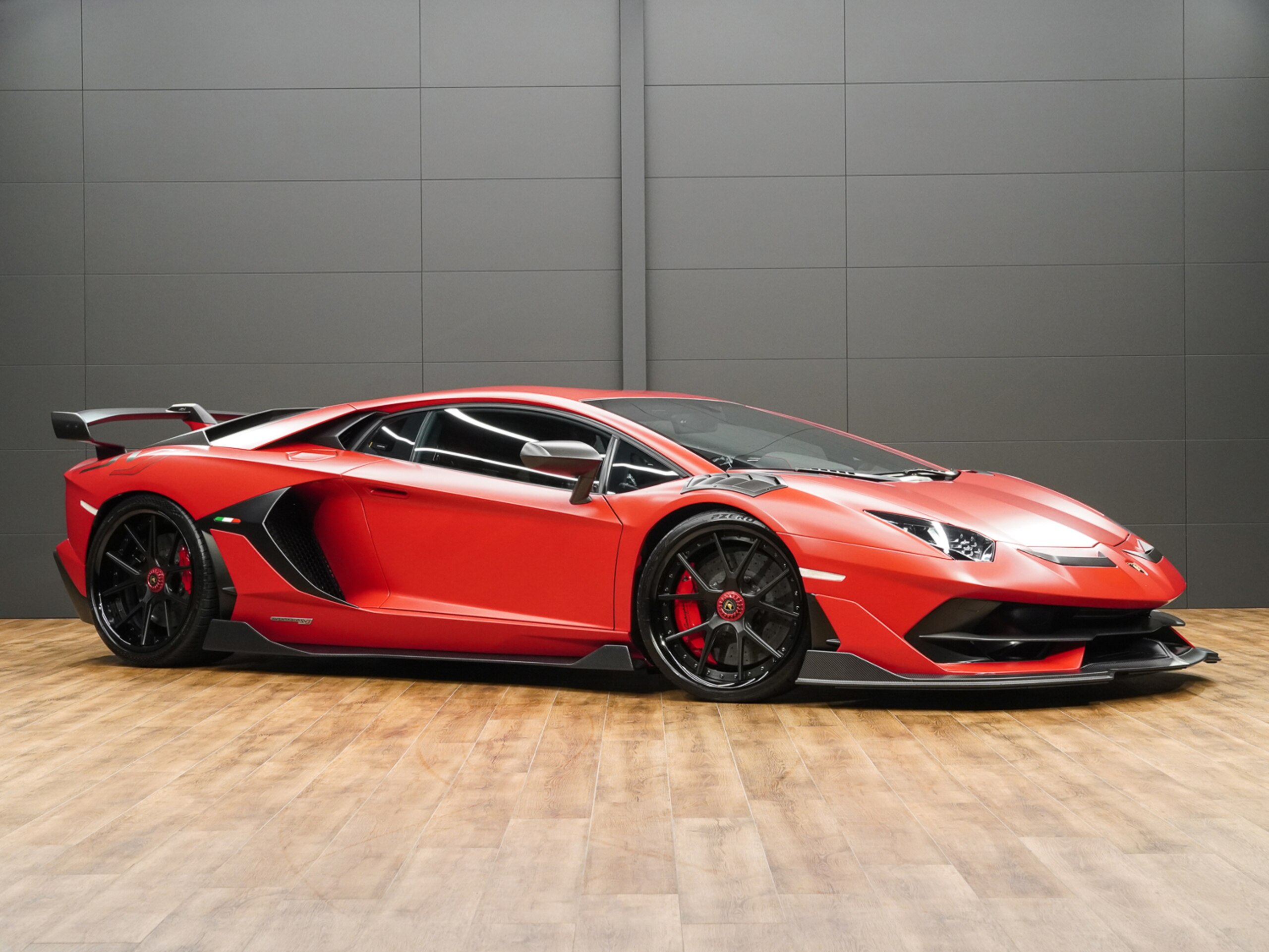 2021 Lamborghini Aventador SVJ — Photo 13 / 74