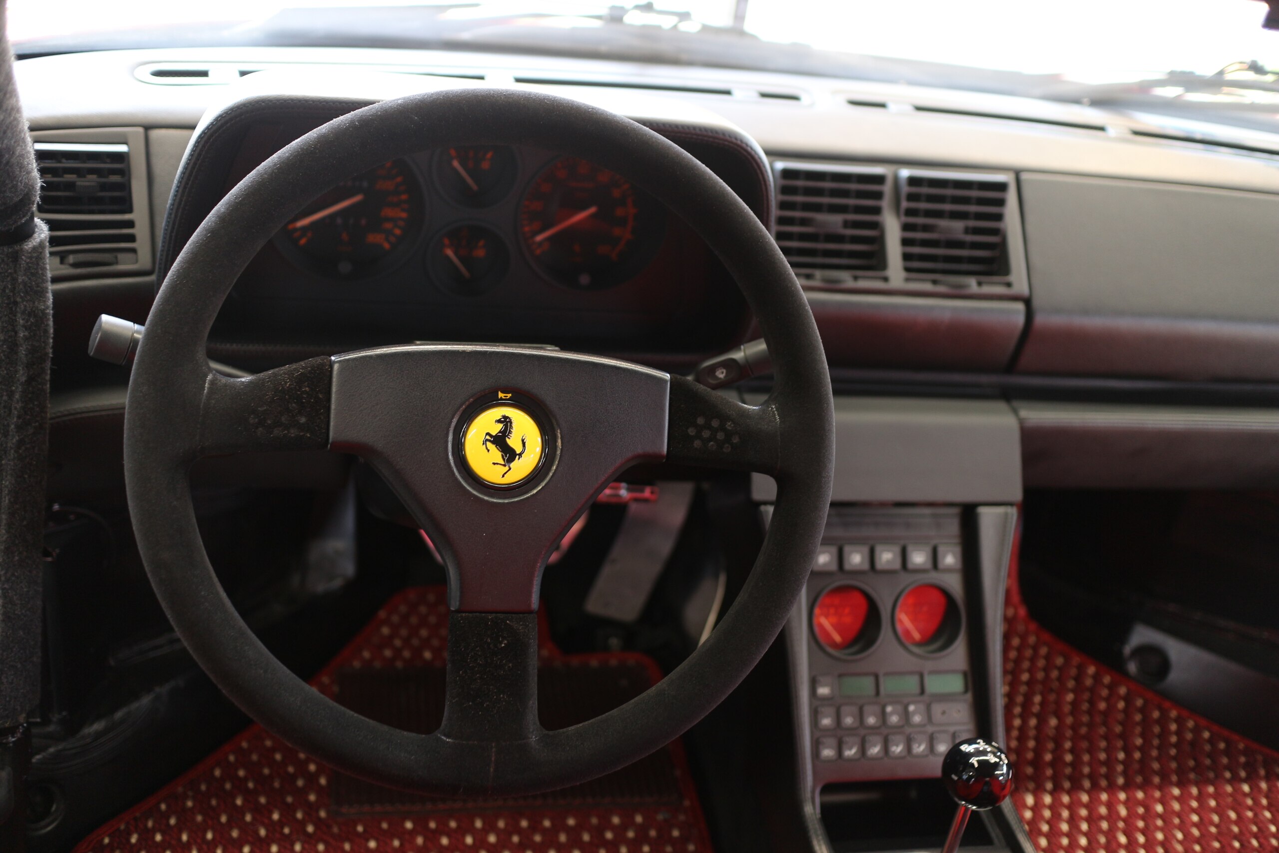 1993 Ferrari 348GTB Challenge — Photo 7 / 13