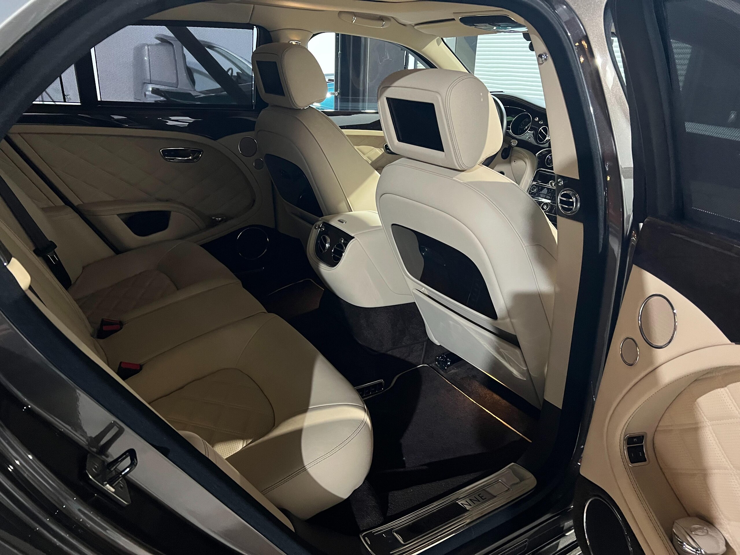 2014 Bentley Mulsanne — Photo 15 / 34