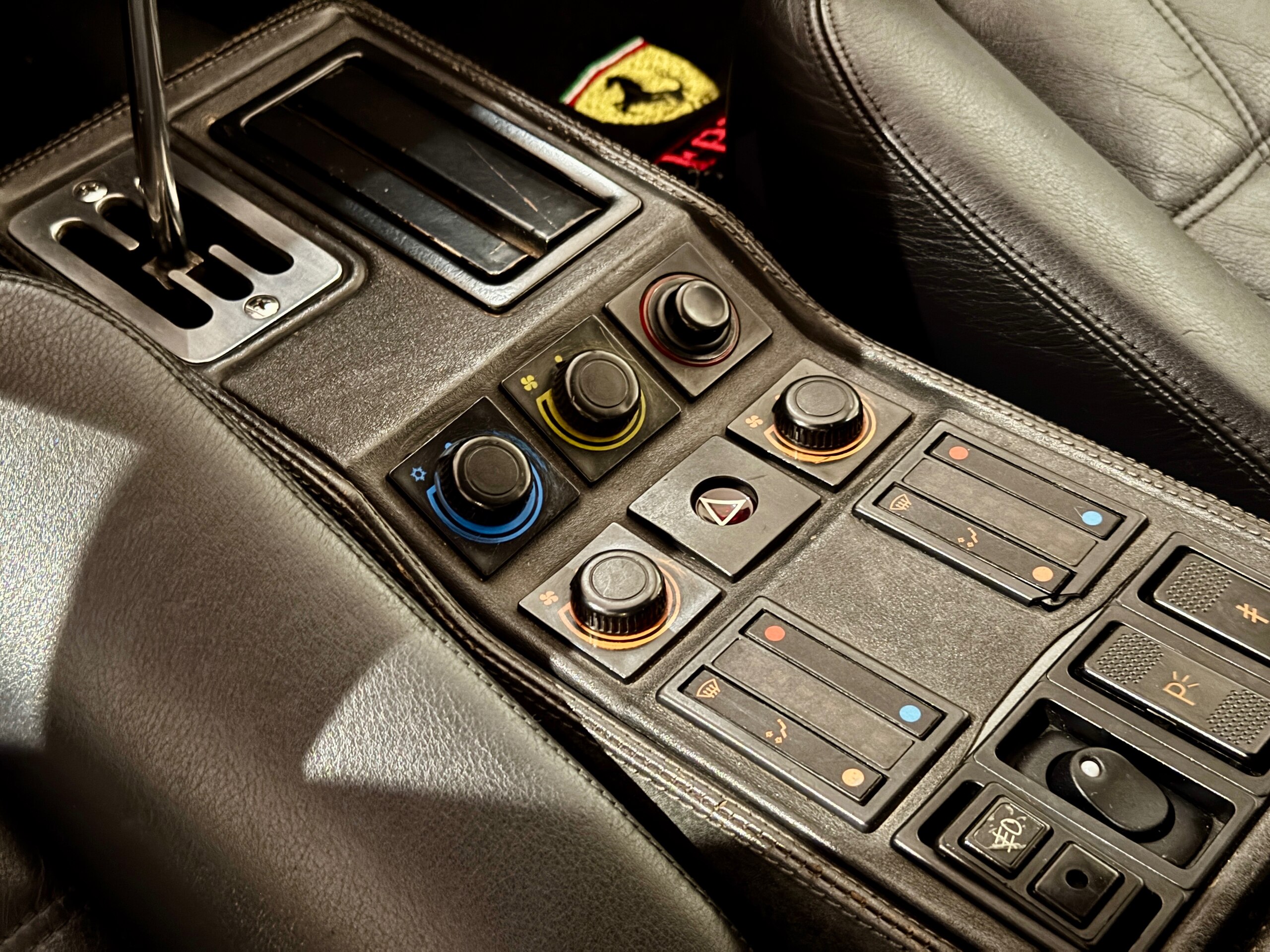 1994 Ferrari 328GTS — Photo 13 / 17