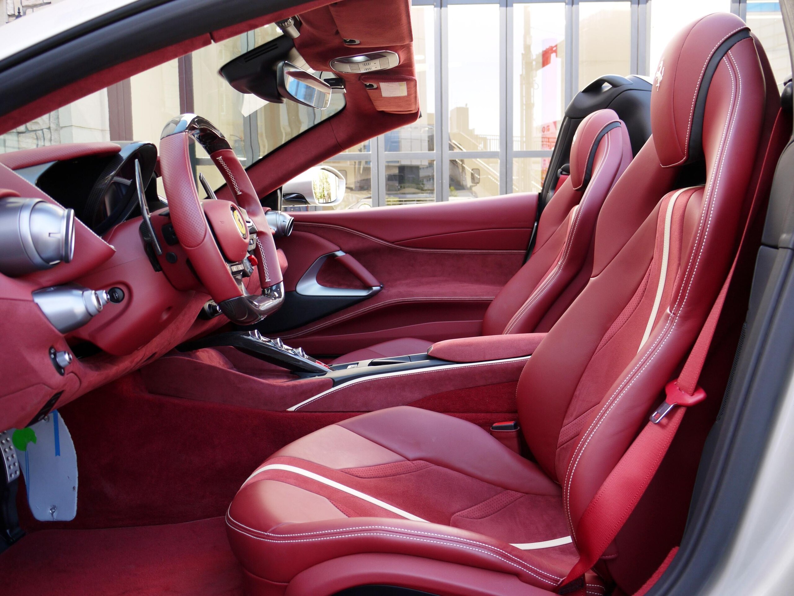 2021 Ferrari 812GTS — Photo 9 / 13