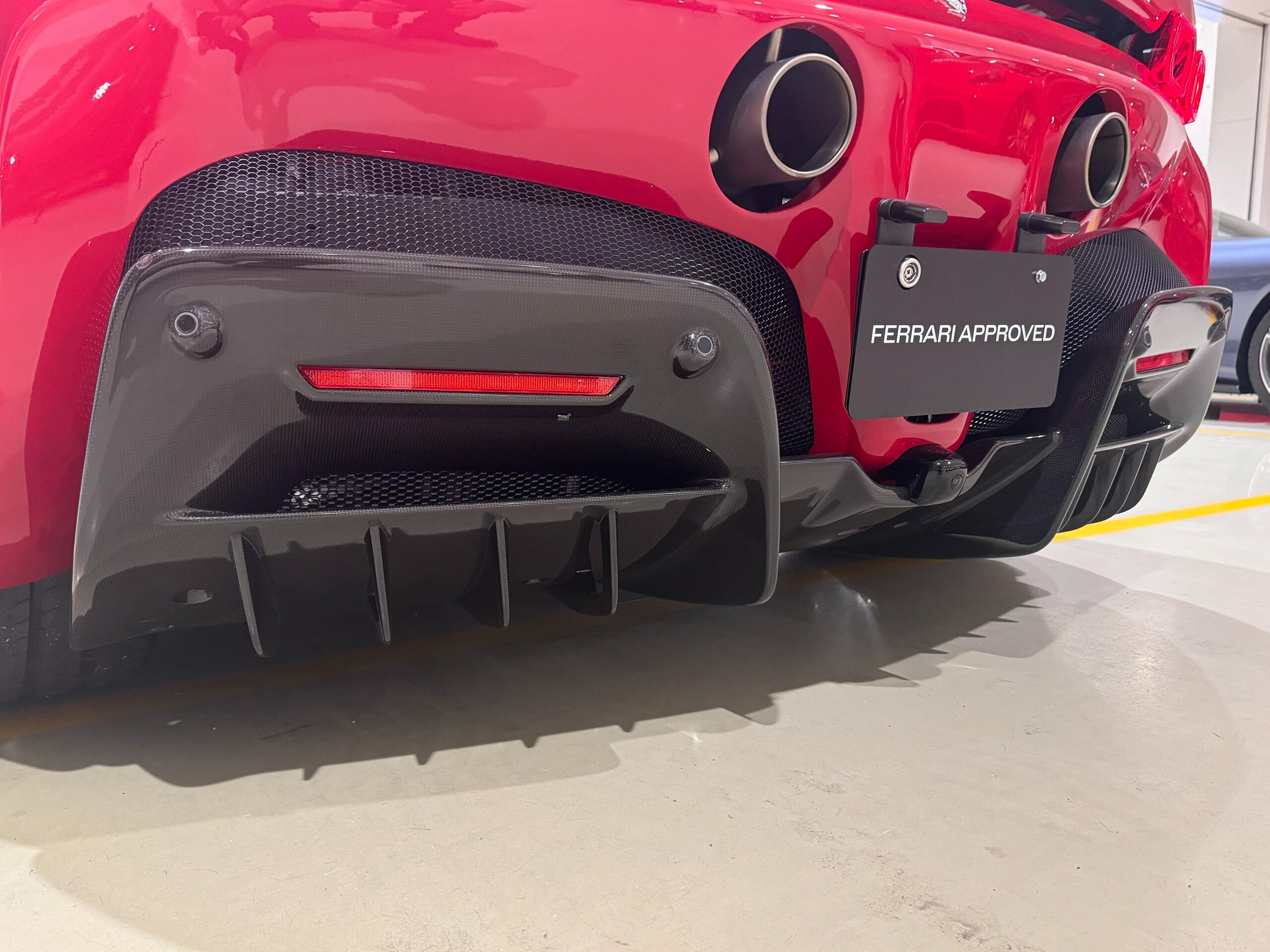 2021 Ferrari SF90 Stradale — Photo 11 / 29