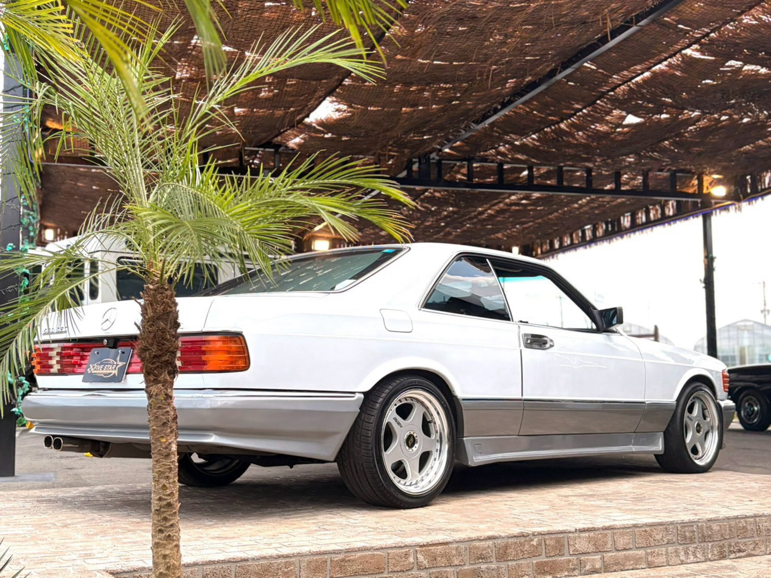 1986 Mercedes Benz 560SEC — Photo 27 / 36