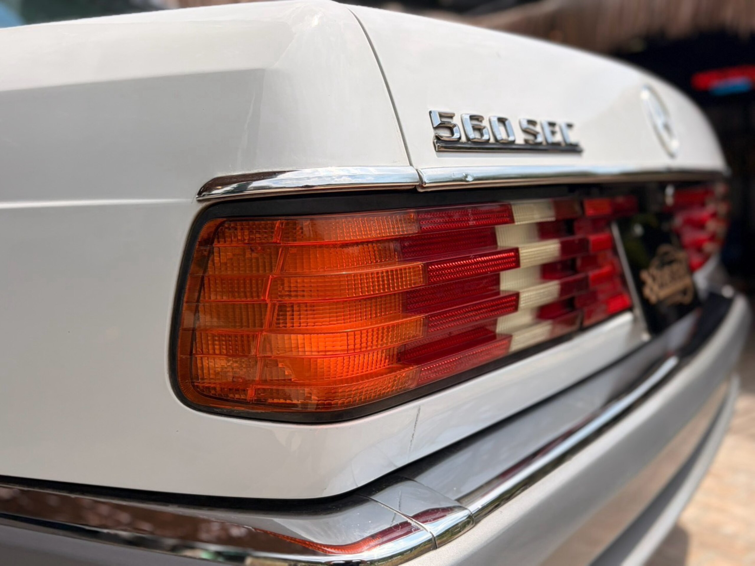 1986 Mercedes Benz 560SEC — Photo 31 / 36