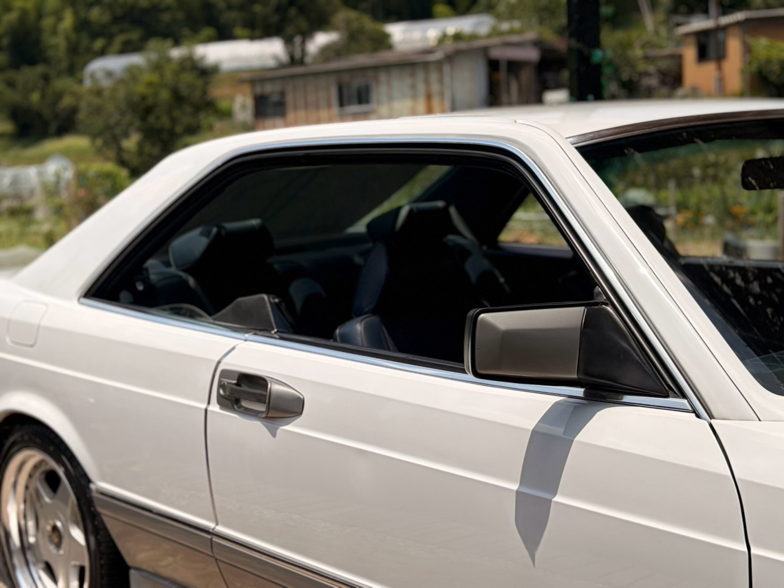 1986 Mercedes Benz 560SEC — Photo 32 / 36