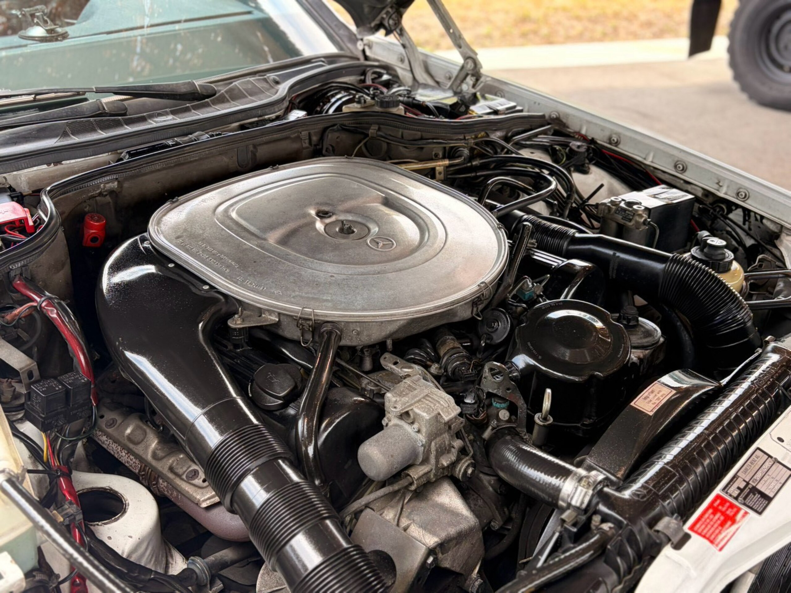 1986 Mercedes Benz 560SEC — Photo 35 / 36