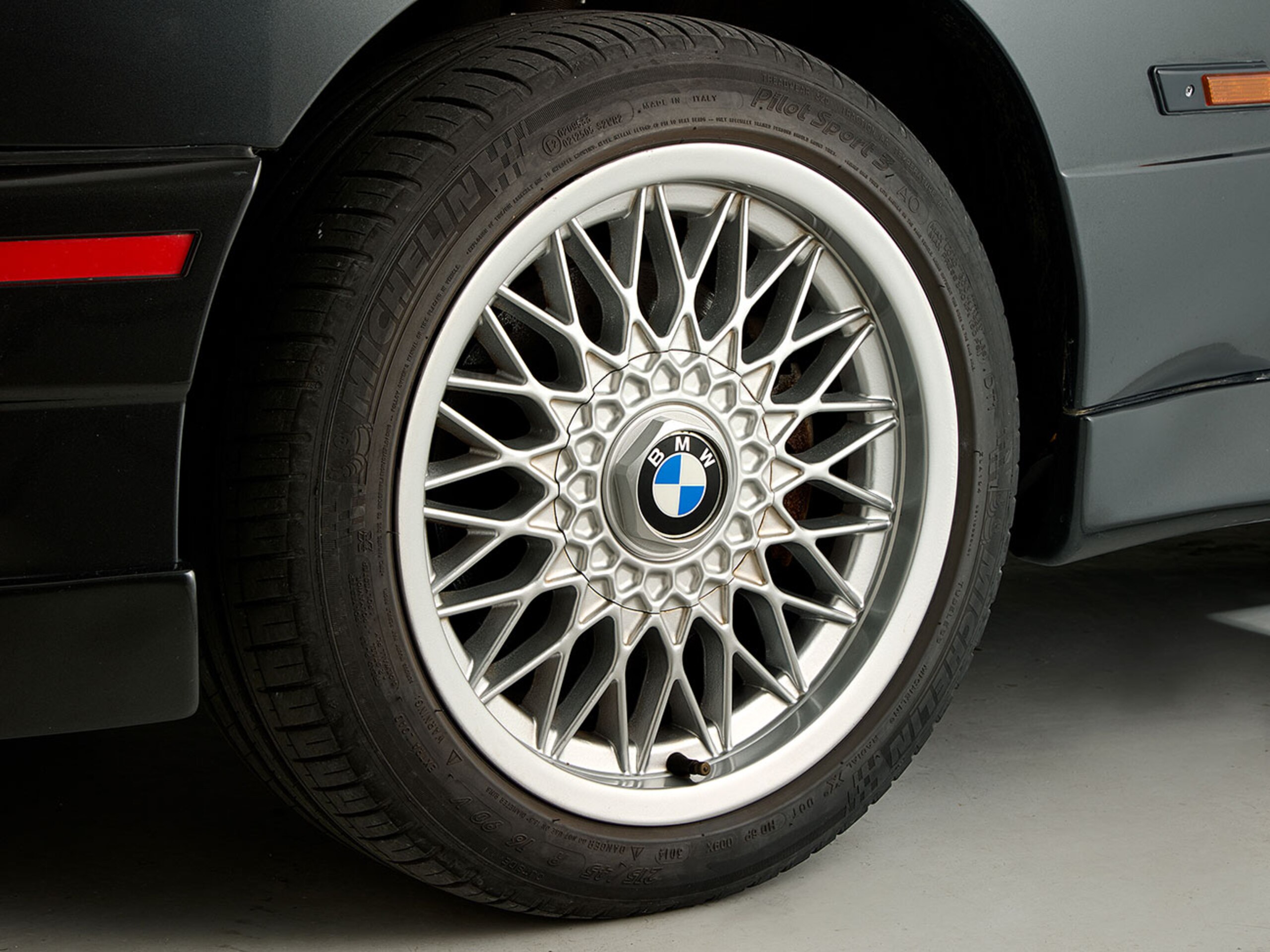 1987 BMW M3 Coupe — Photo 13 / 23