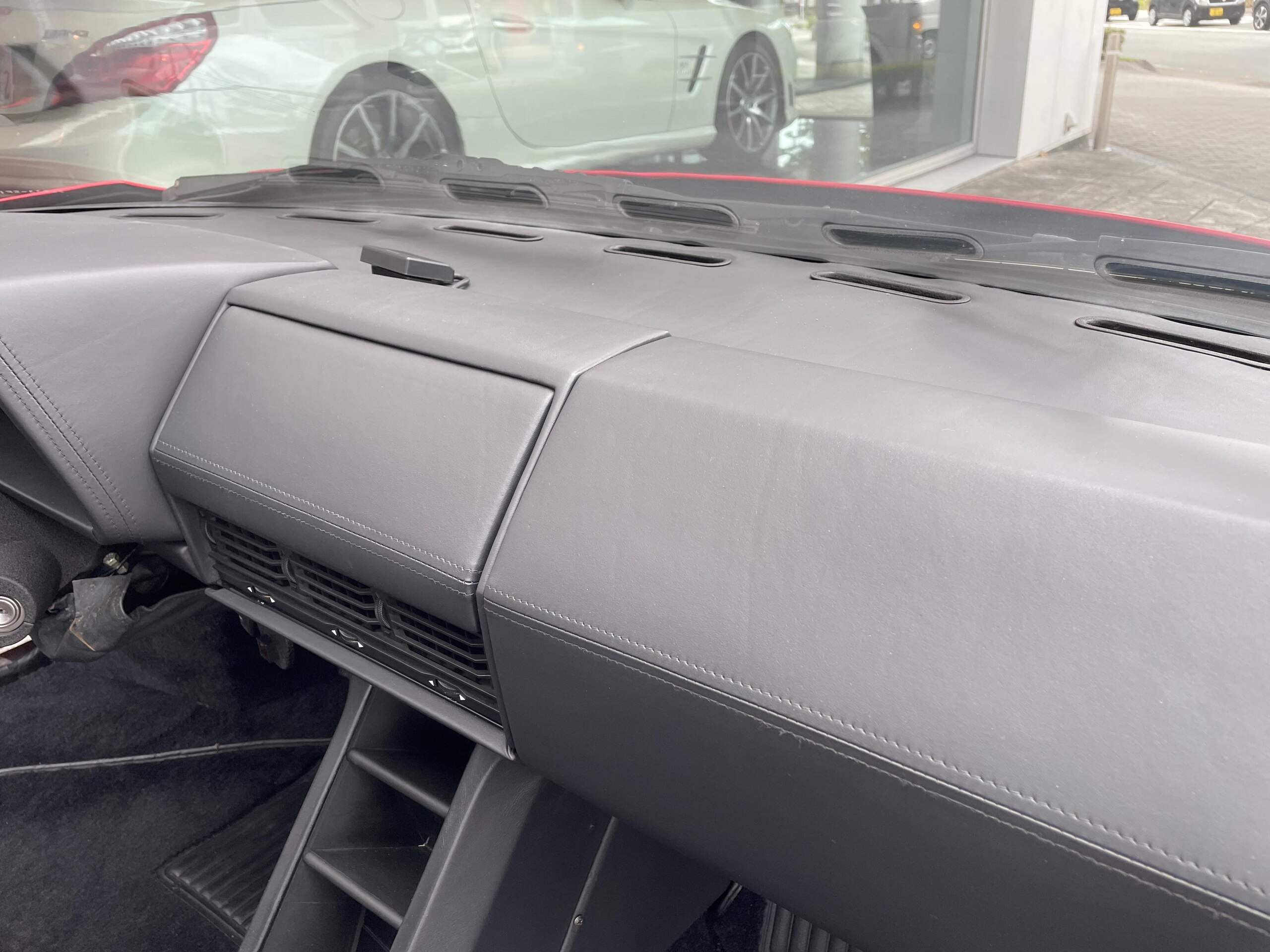 1988 Ferrari Testarossa — Photo 25 / 33