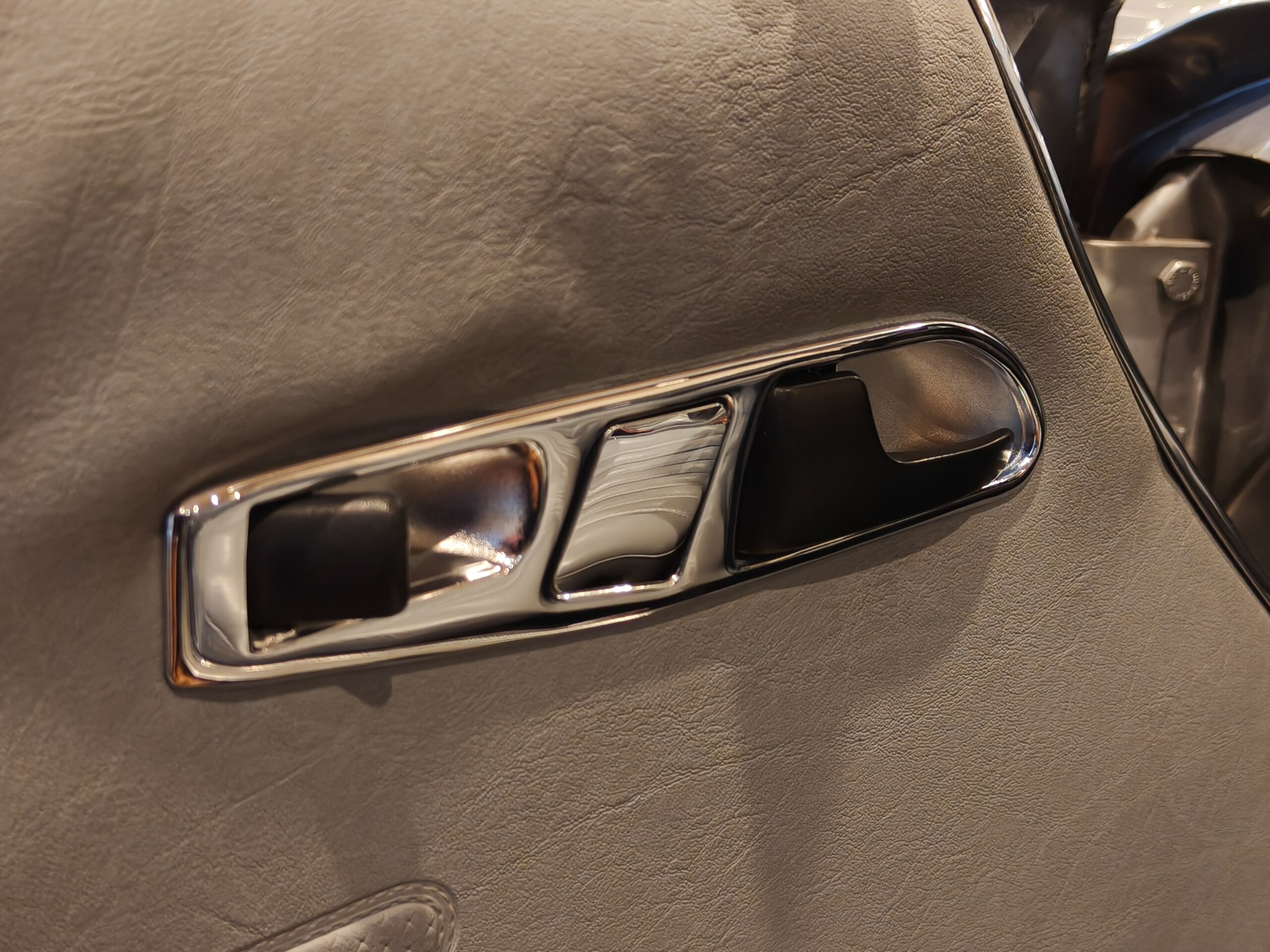 1989 Mercedes Benz 500SL — Photo 11 / 29