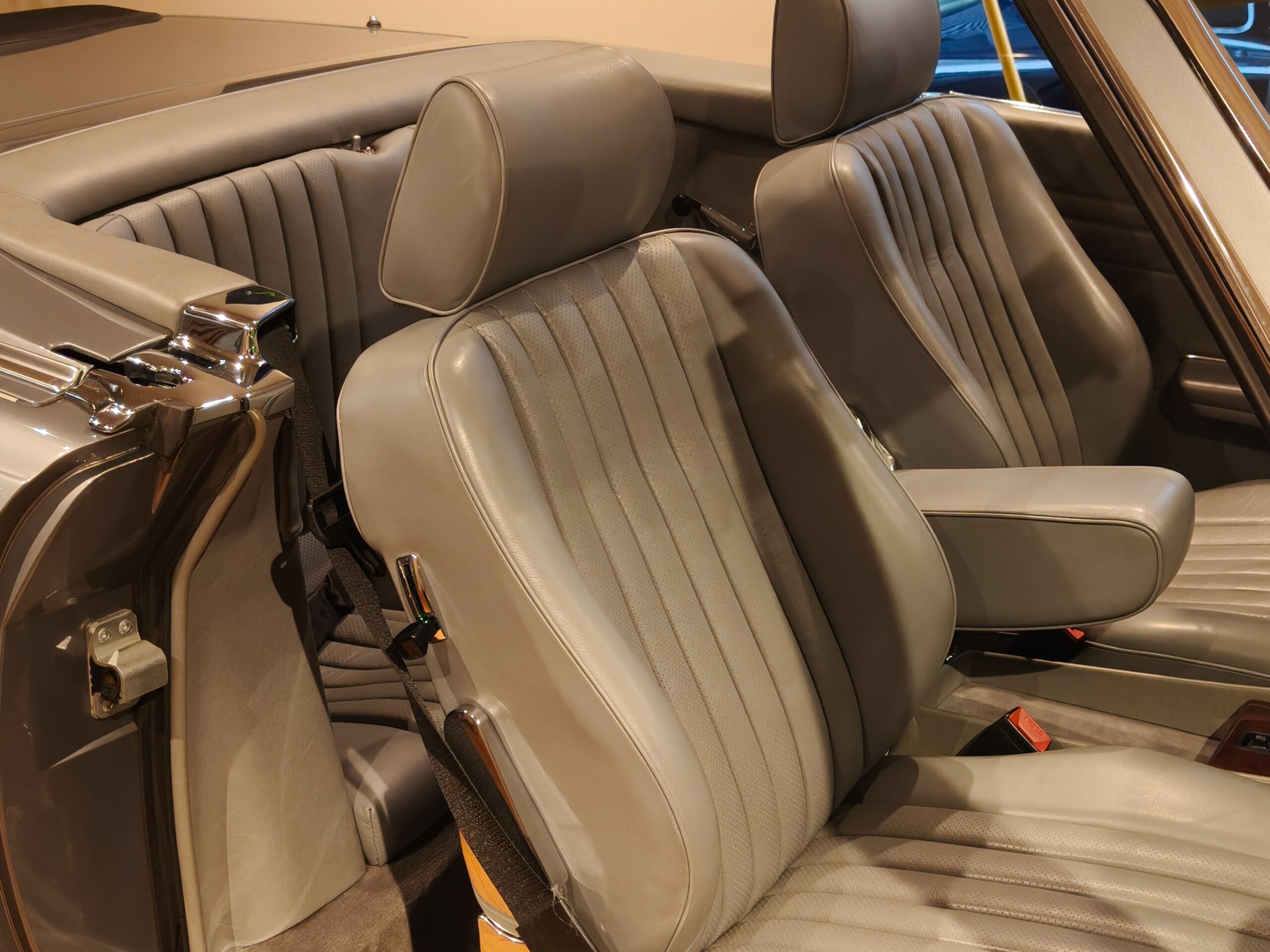 1989 Mercedes Benz 500SL — Photo 18 / 29