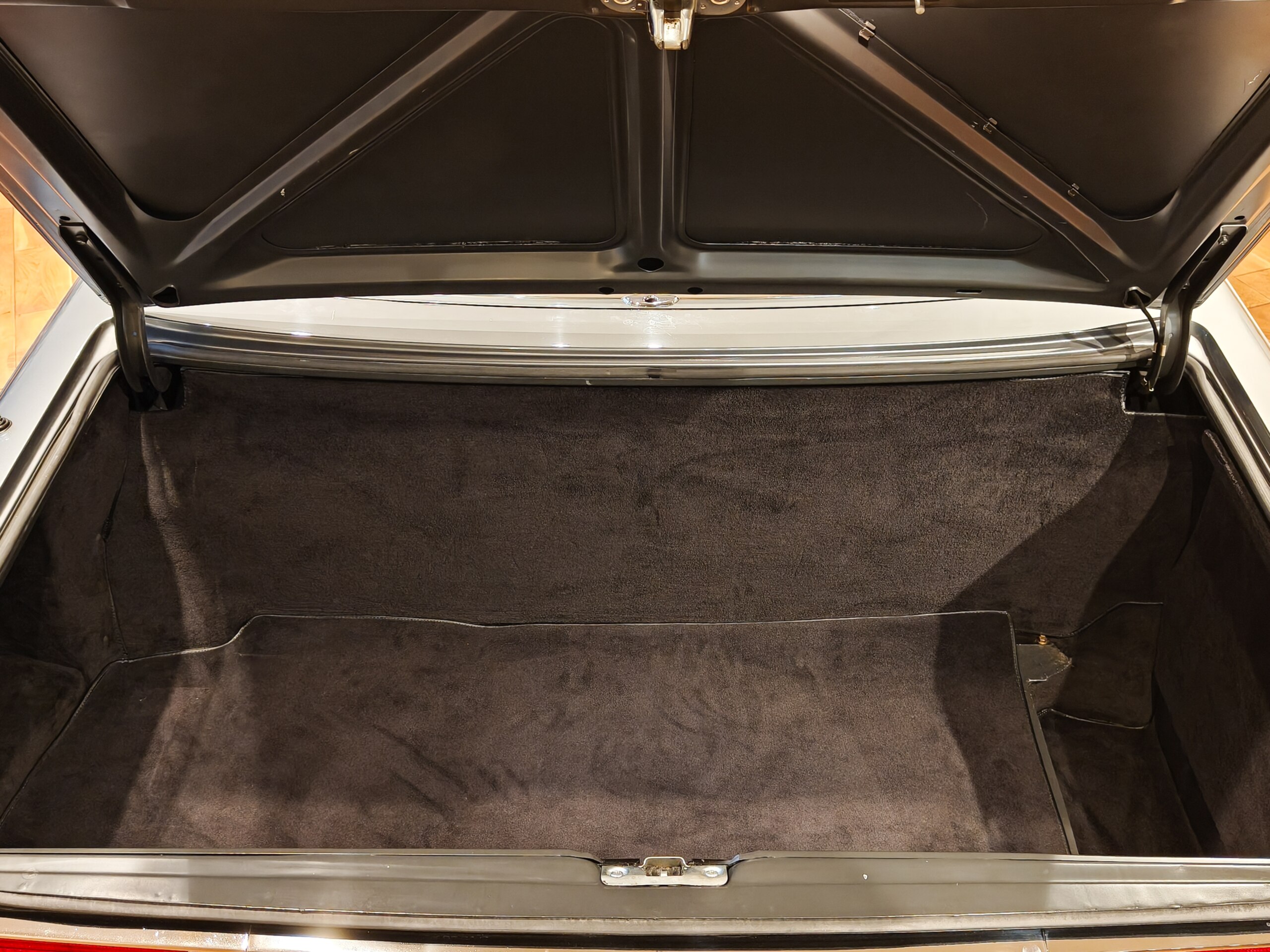 1989 Mercedes Benz 500SL — Photo 21 / 29
