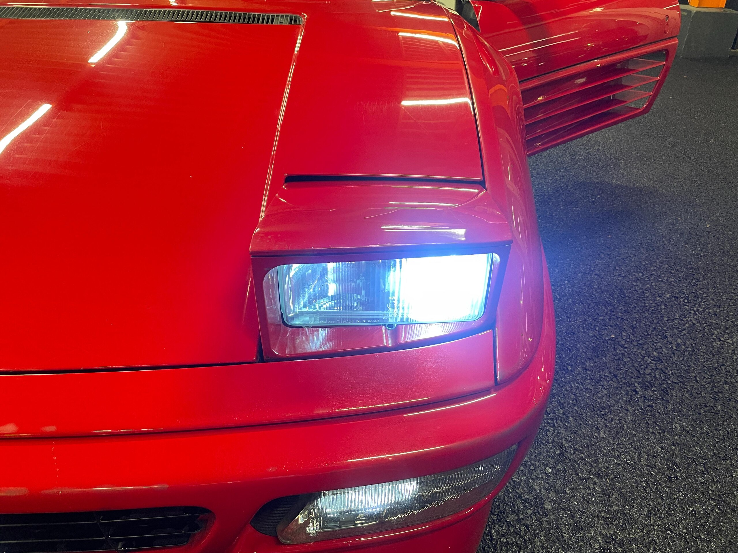 1990 Ferrari 348 TB — Photo 16 / 52