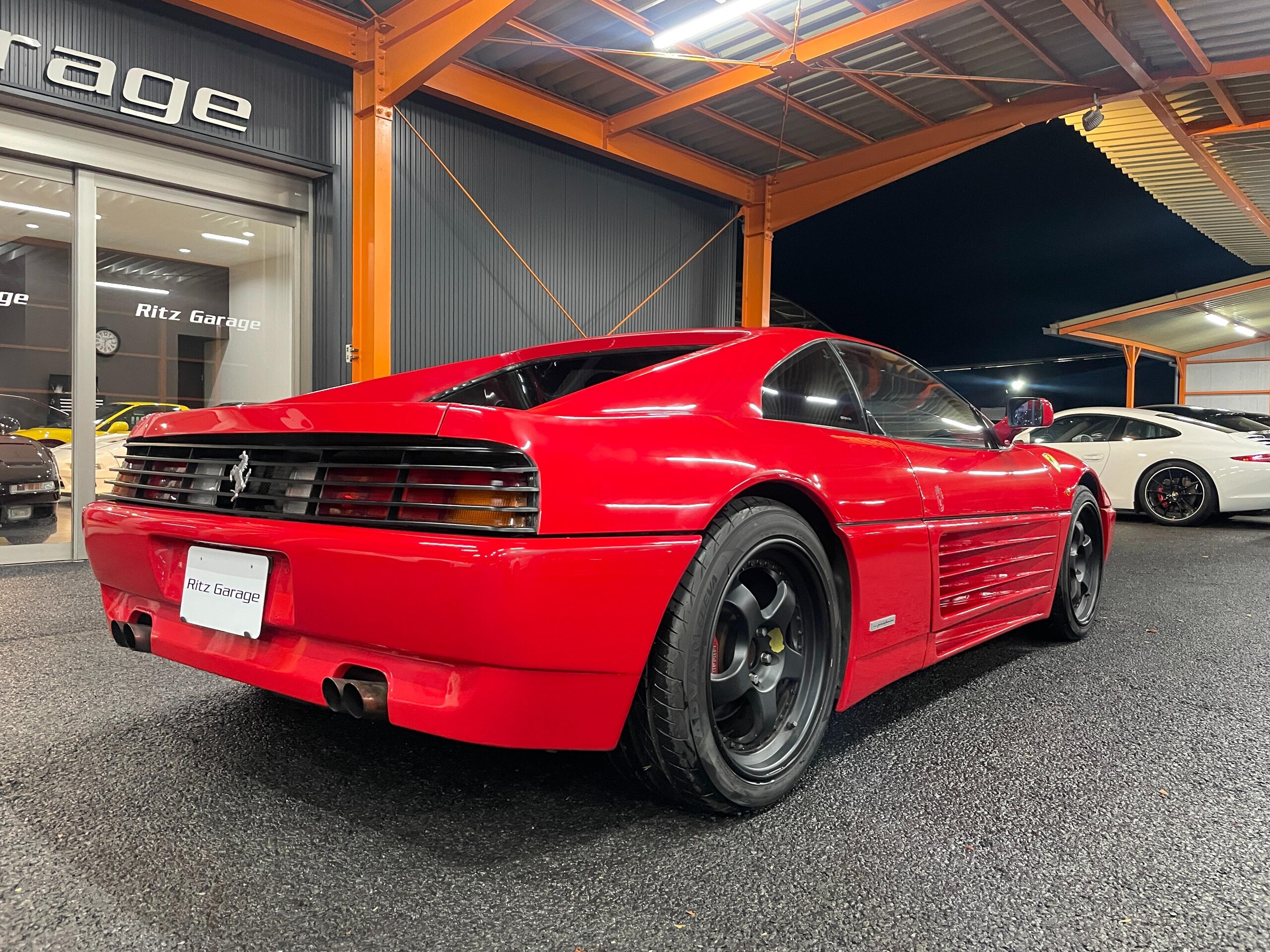 1990 Ferrari 348 TB — Photo 17 / 52