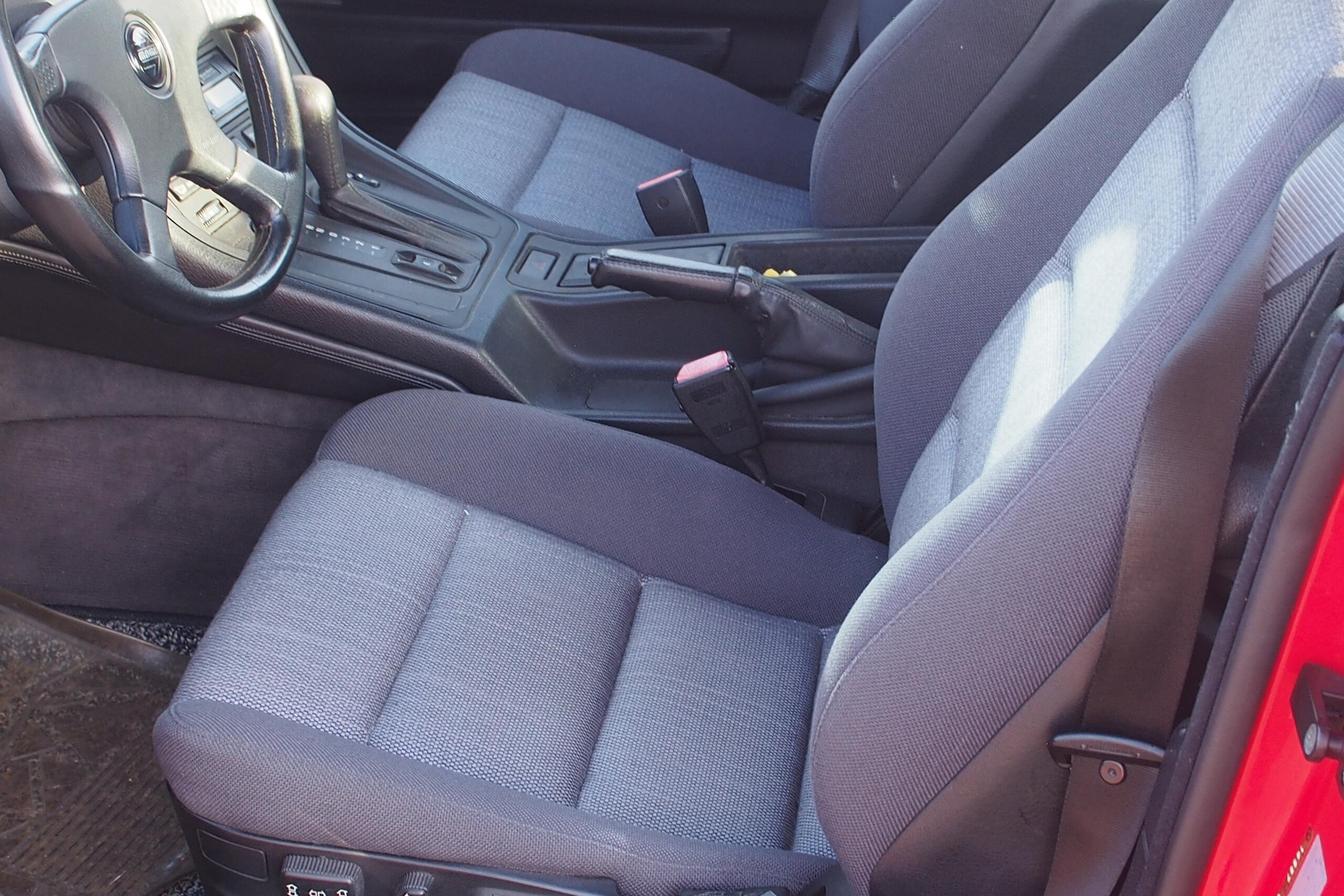 1991 BMW 850i — Photo 8 / 25