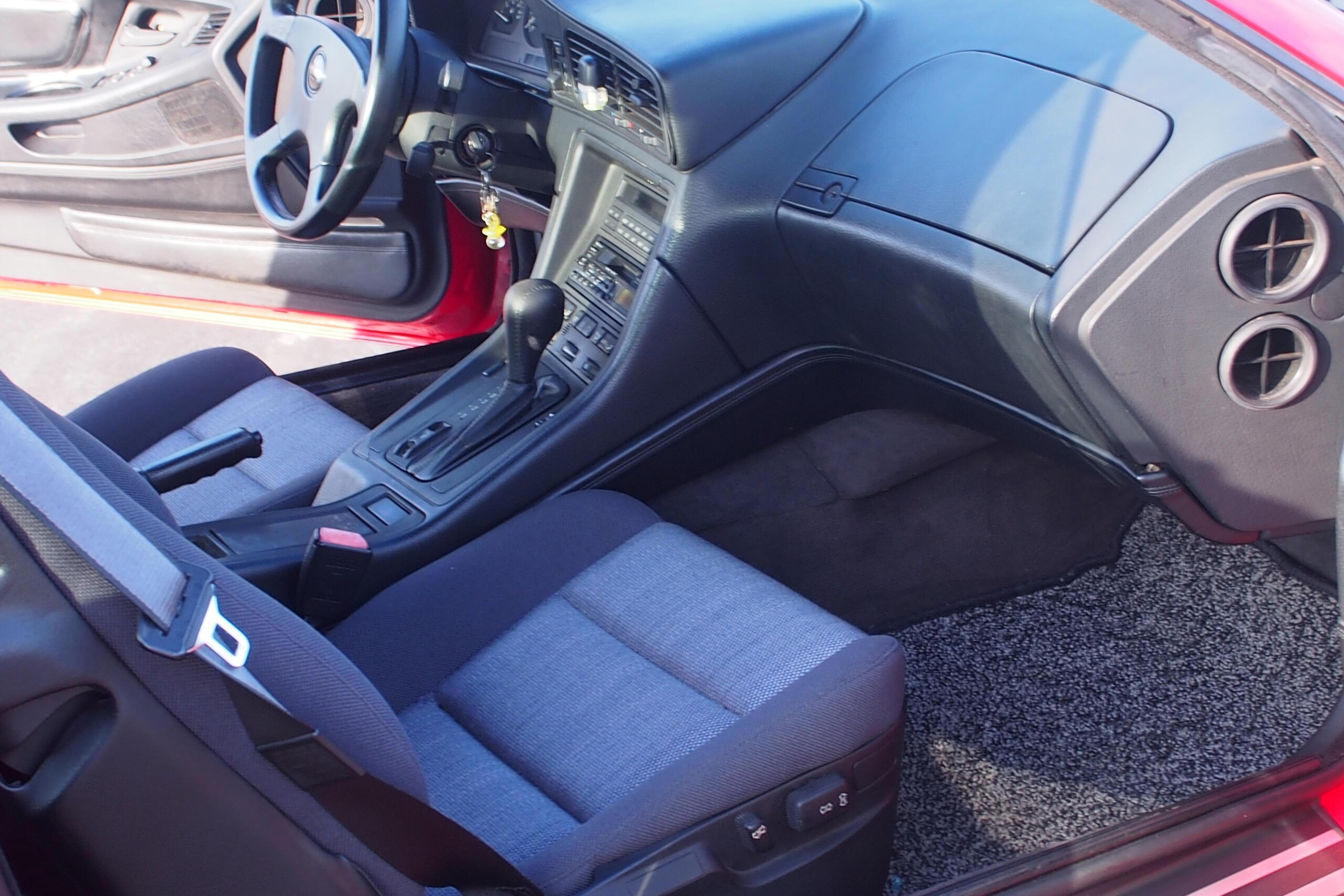 1991 BMW 850i — Photo 12 / 25