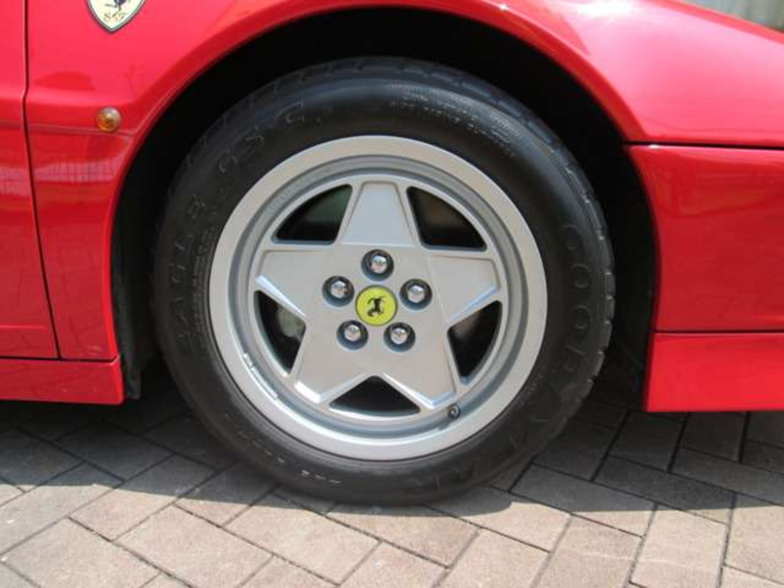 1991 Ferrari Testarossa — Photo 14 / 17