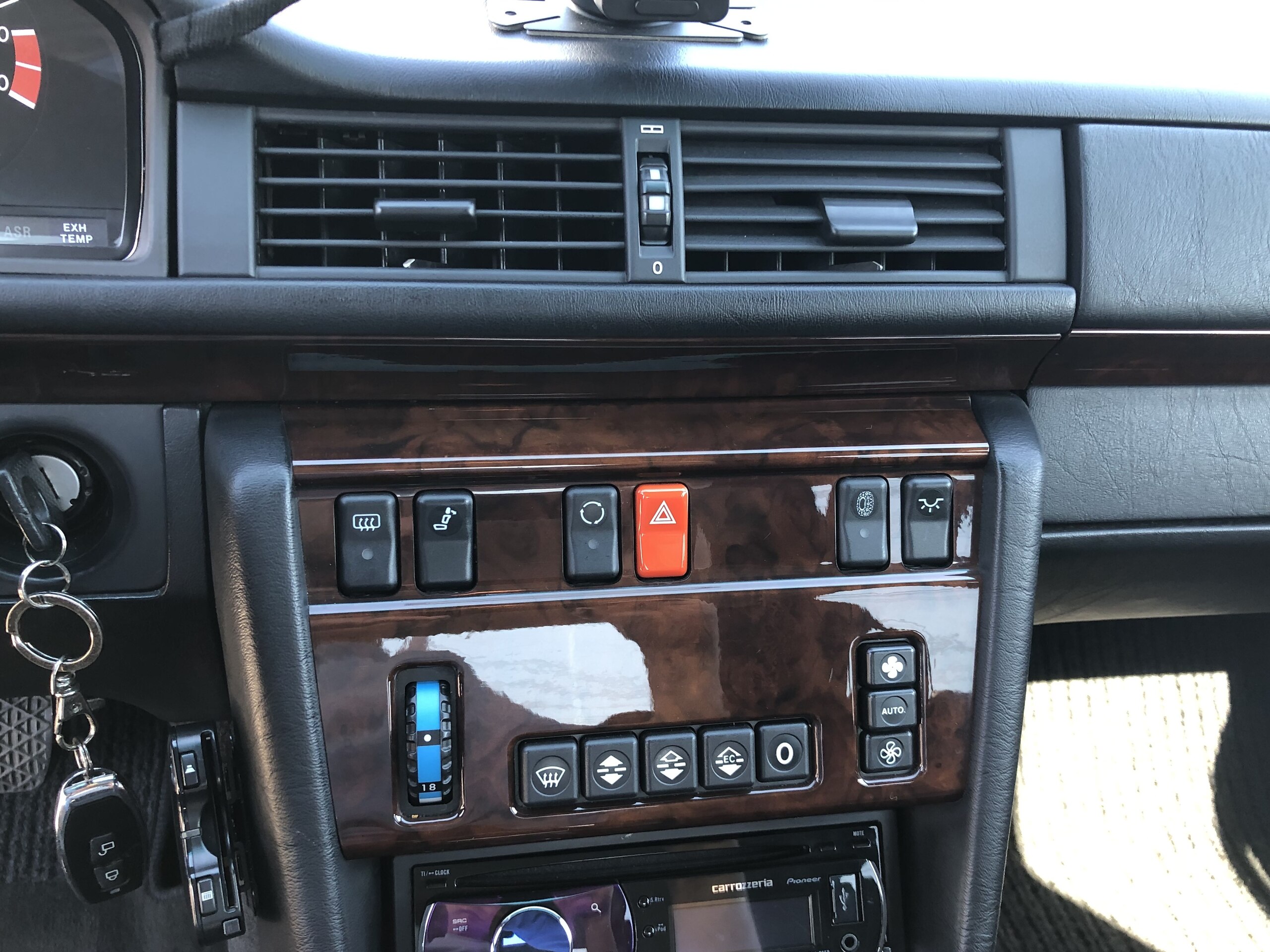 1991 Mercedes Benz 500E — Photo 13 / 60