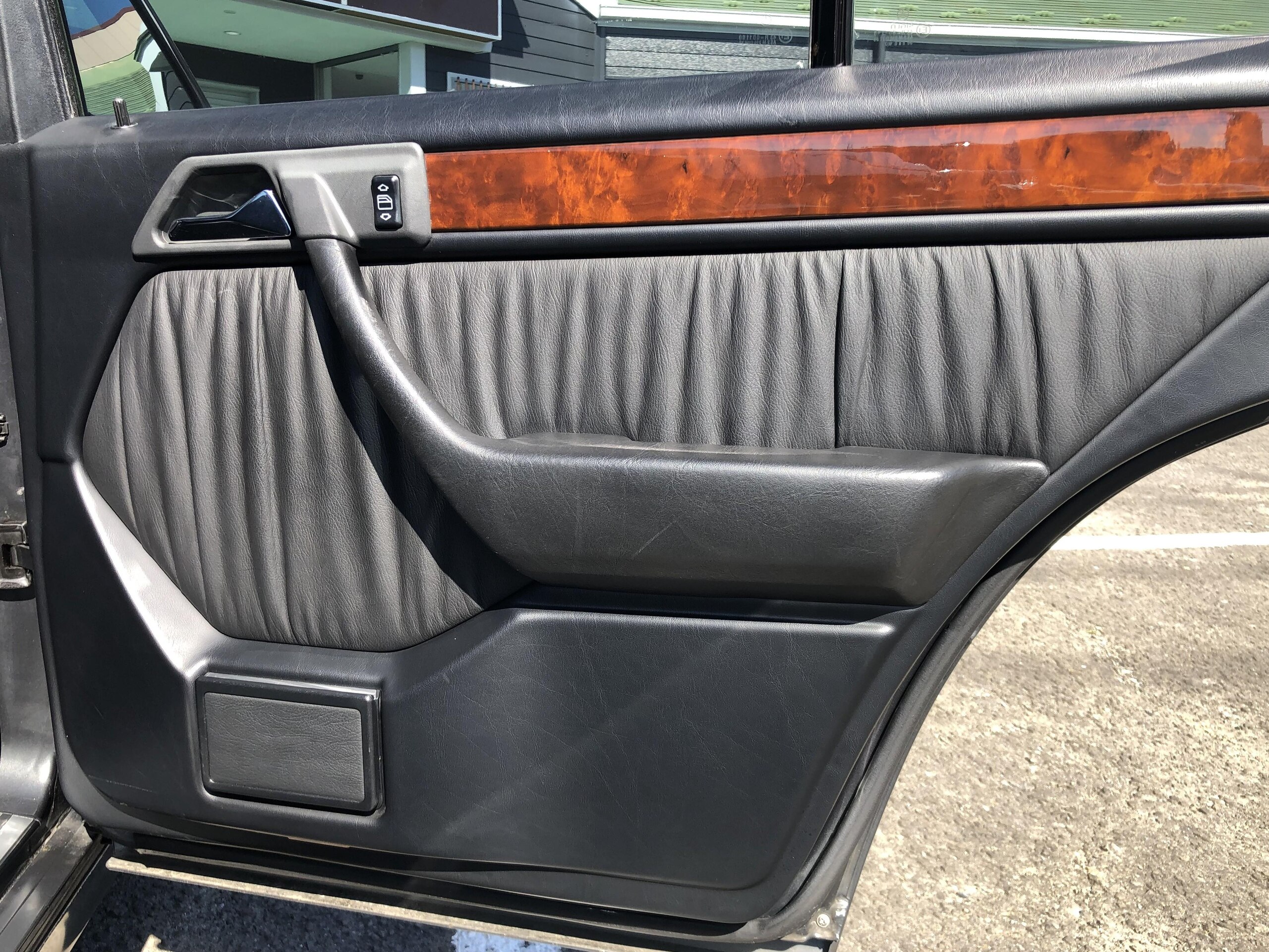 1991 Mercedes Benz 500E — Photo 27 / 60