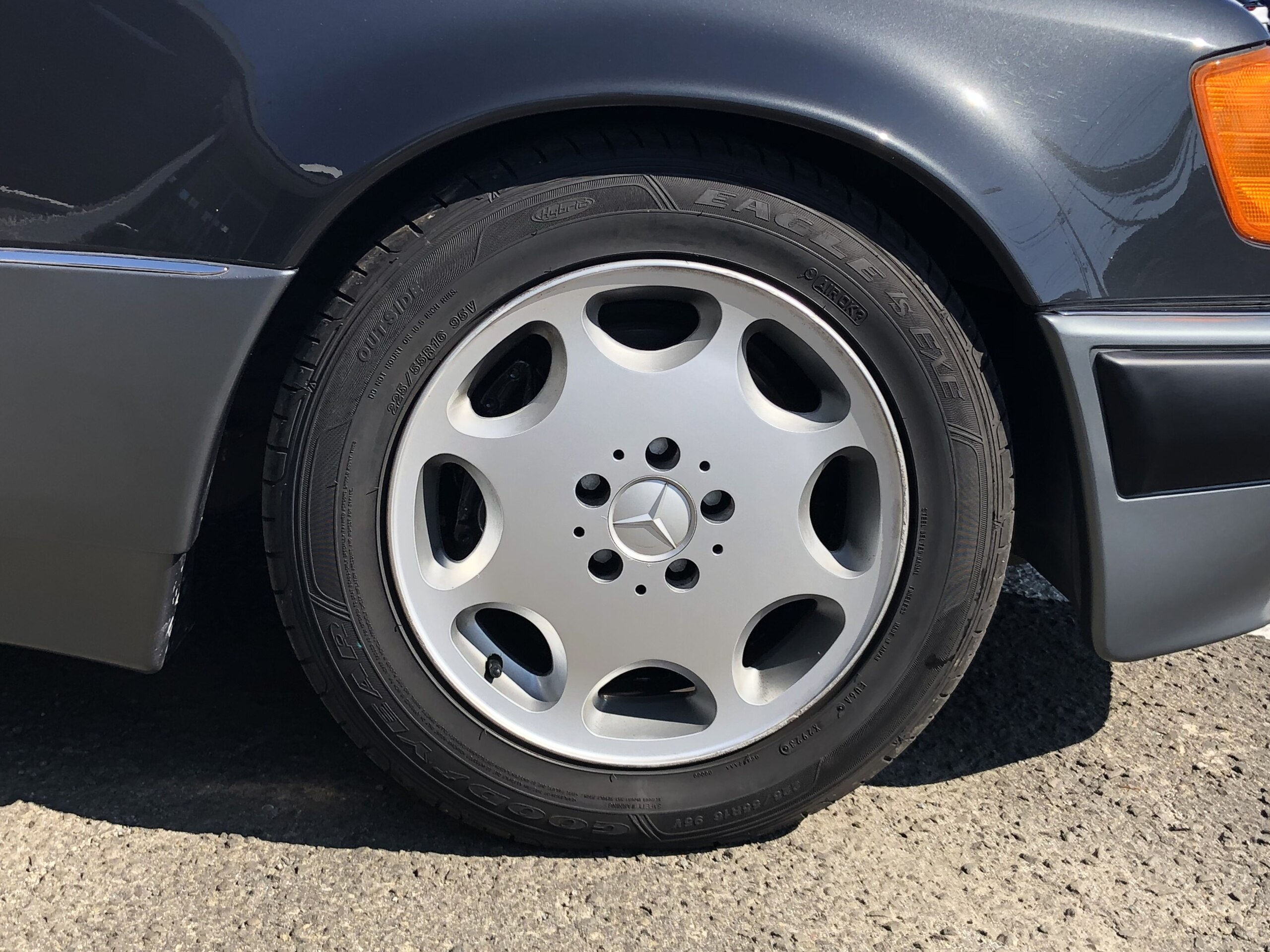 1991 Mercedes Benz 500E — Photo 53 / 60