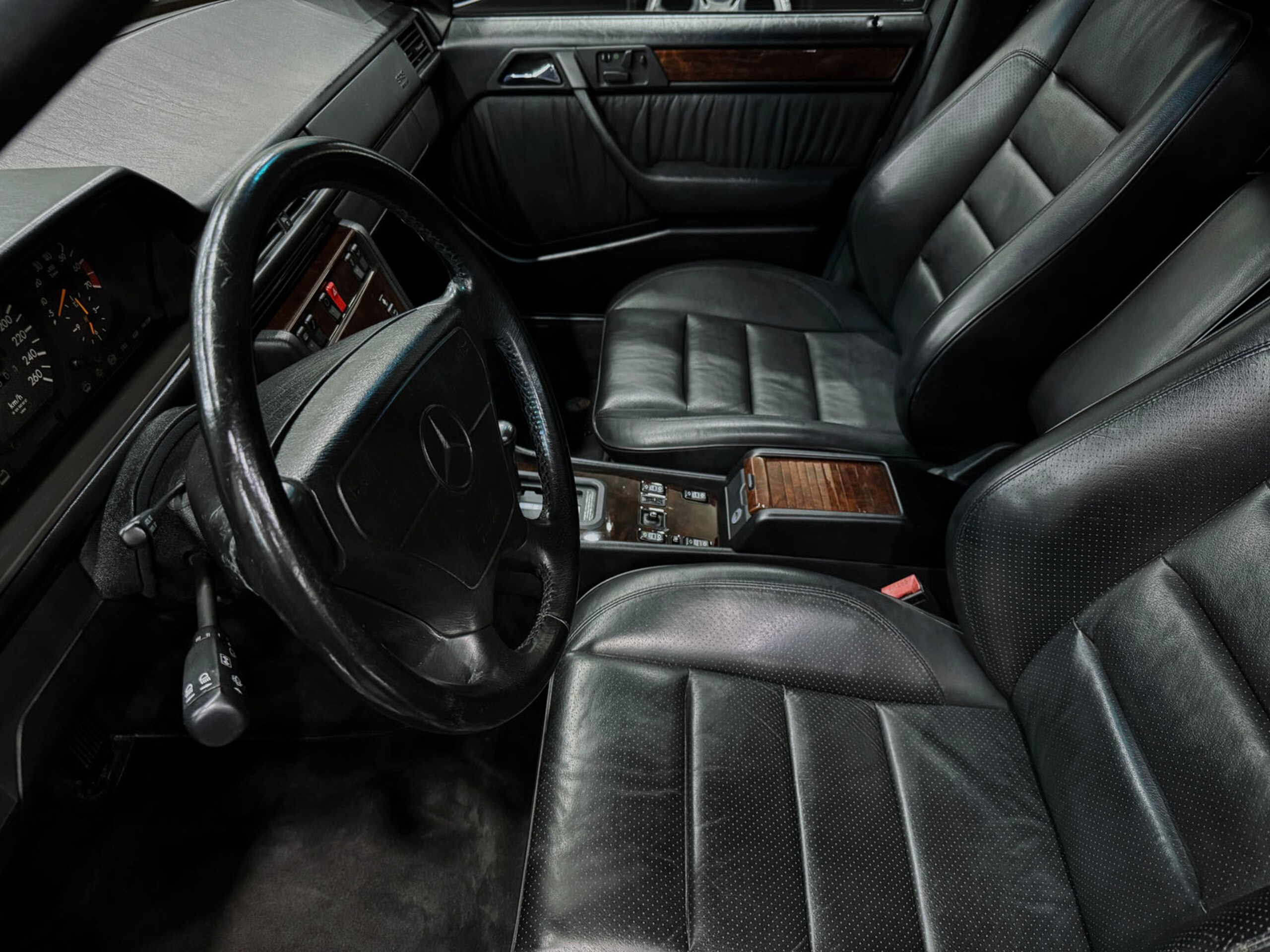 1992 Mercedes Benz 500E — Photo 7 / 15
