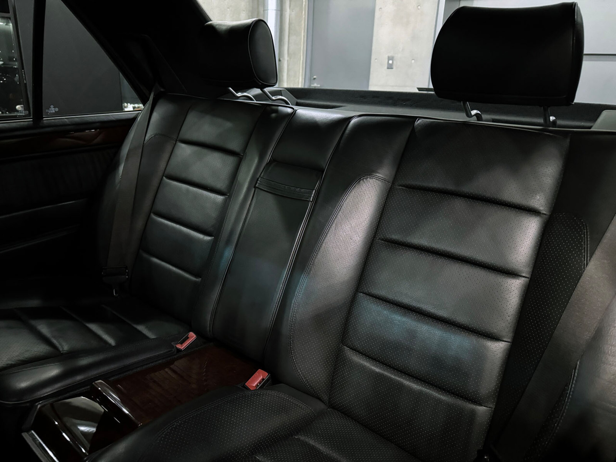 1992 Mercedes Benz 500E — Photo 11 / 15