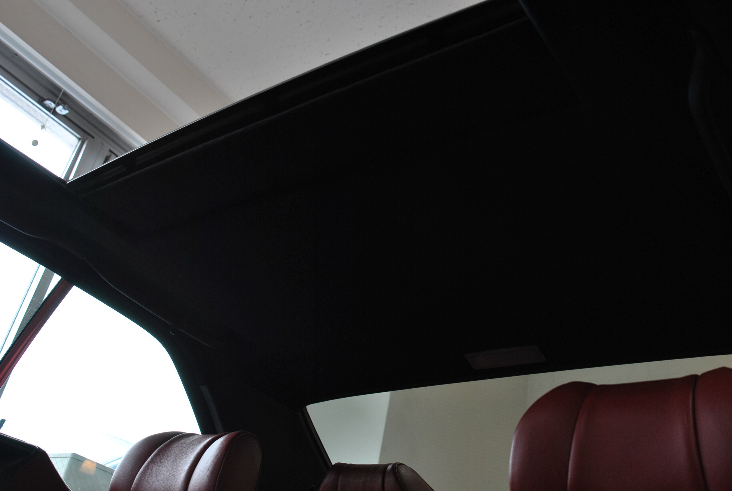 1992 Mercedes Benz 560SEC — Photo 10 / 13