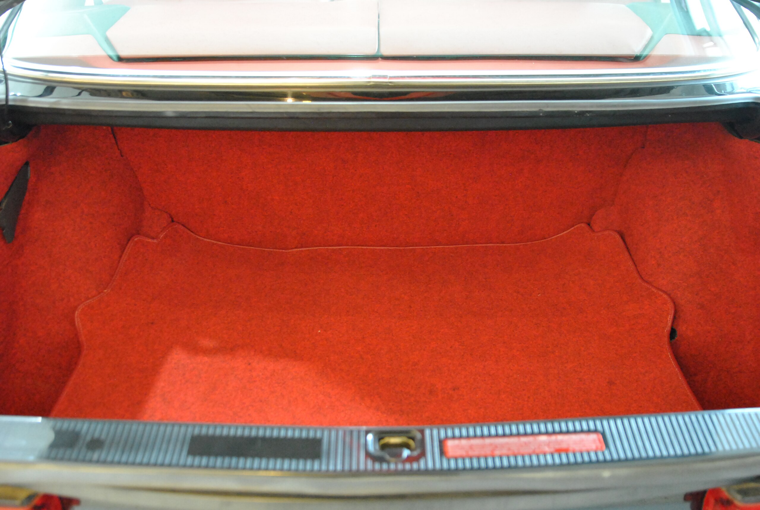 1992 Mercedes Benz 560SEC — Photo 13 / 13