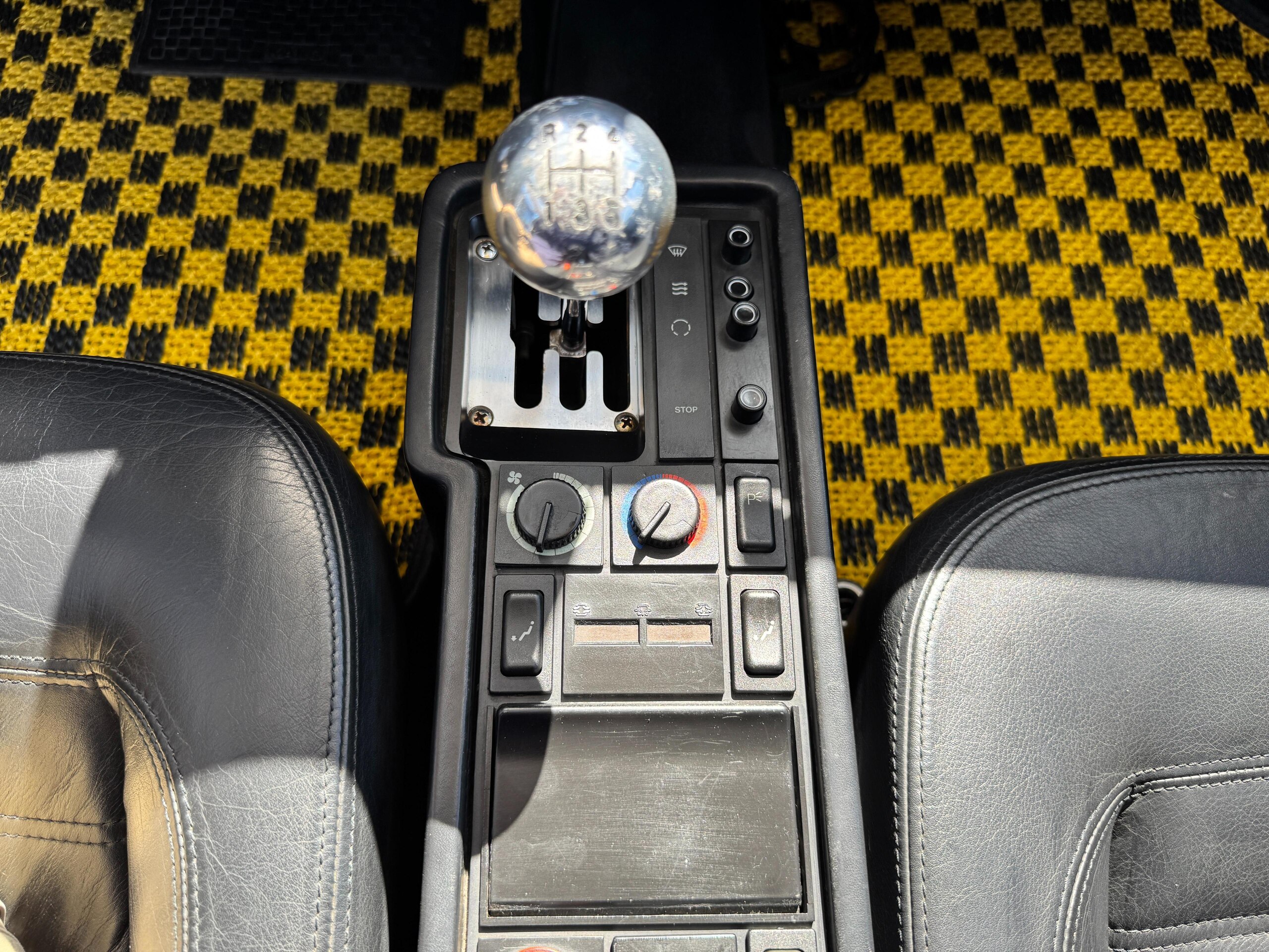 1994 Ferrari 512TR — Photo 10 / 56