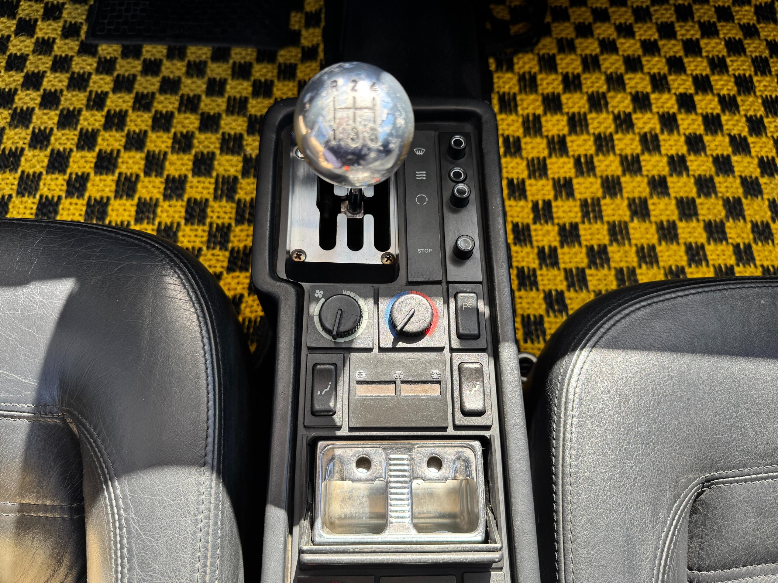 1994 Ferrari 512TR — Photo 22 / 56