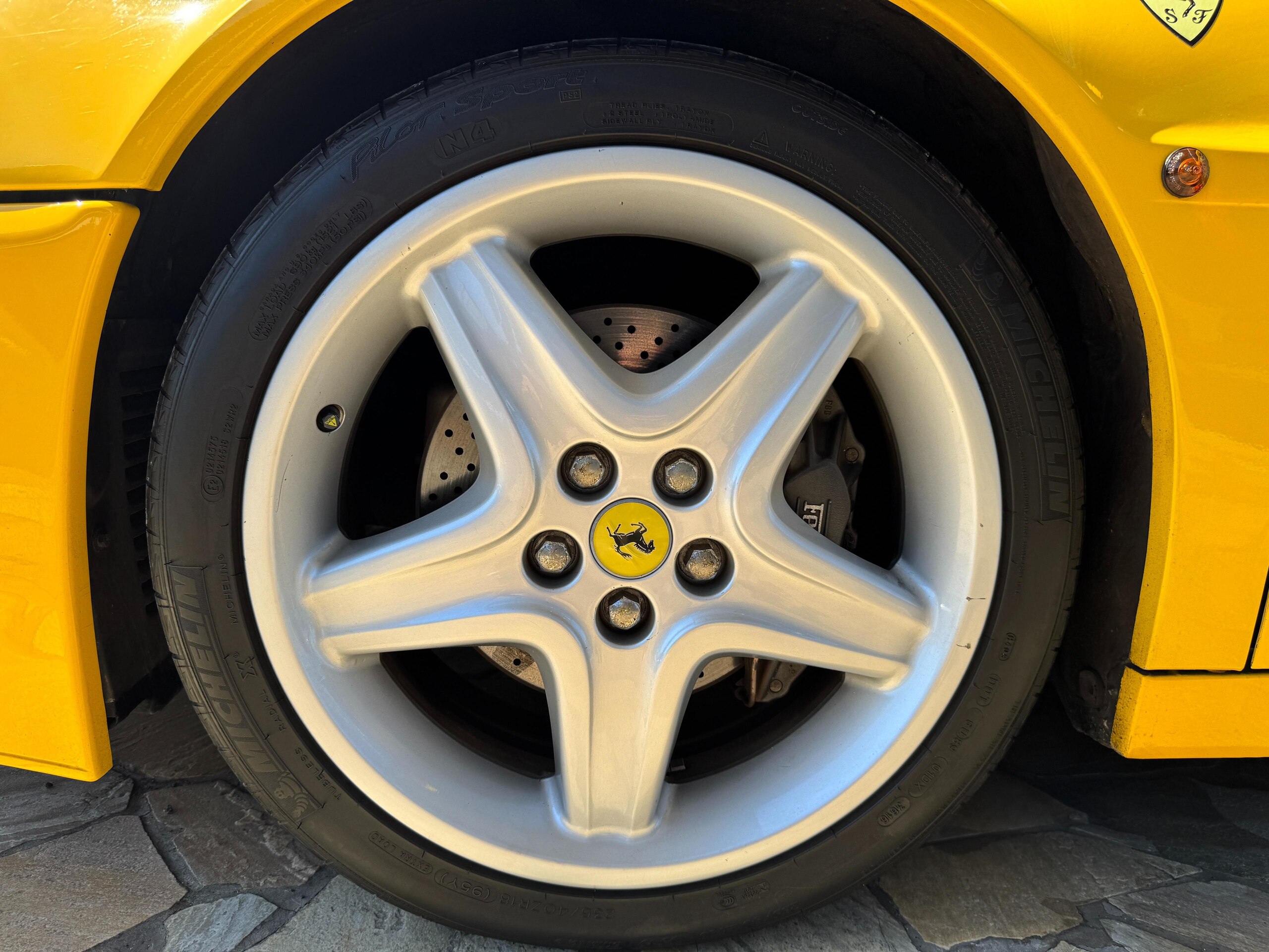 1994 Ferrari 512TR — Photo 32 / 56