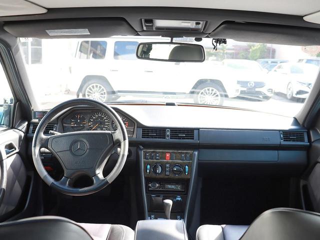 1994 Mercedes Benz 500E — Photo 8 / 38