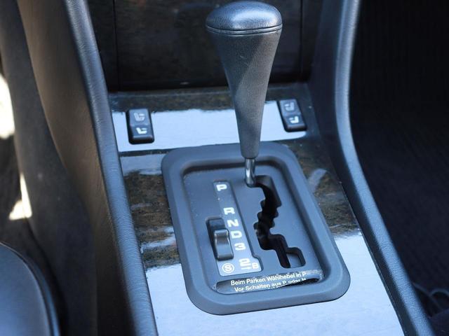 1994 Mercedes Benz 500E — Photo 26 / 38