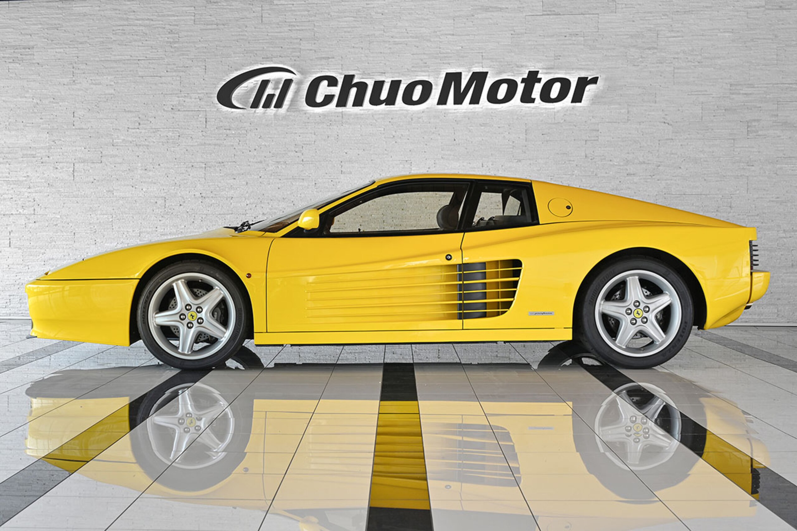 1995 Ferrari 512TR Giallo Modena Exterior for sale in Japan